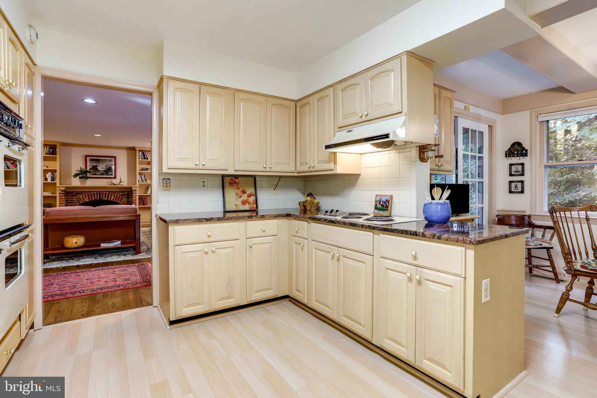 RIVER FALLS - Residential