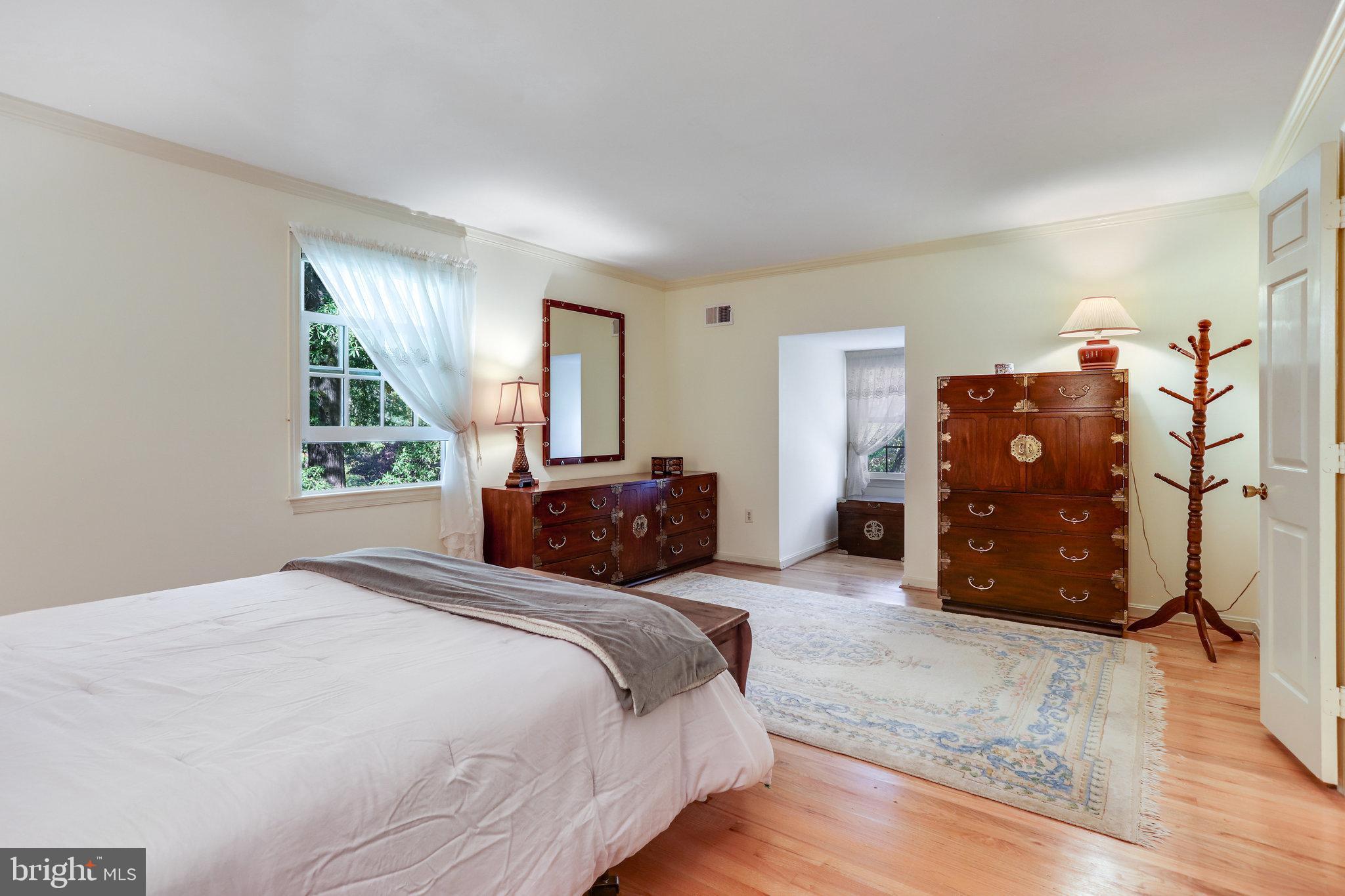 RIVER FALLS - Residential