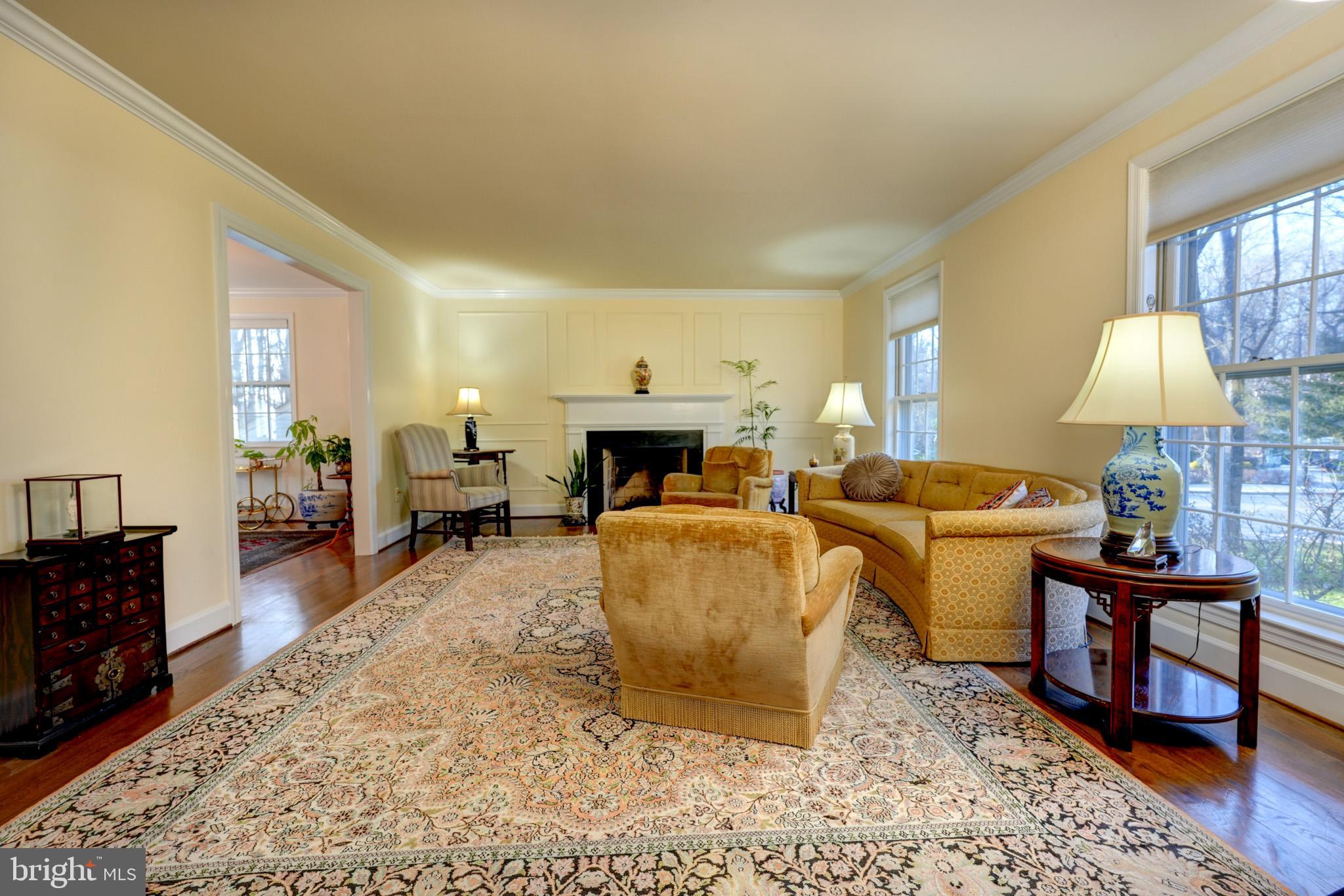 RIVER FALLS - Residential