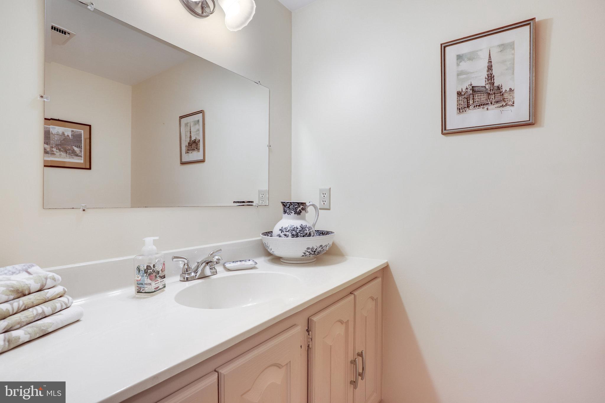 RIVER FALLS - Residential