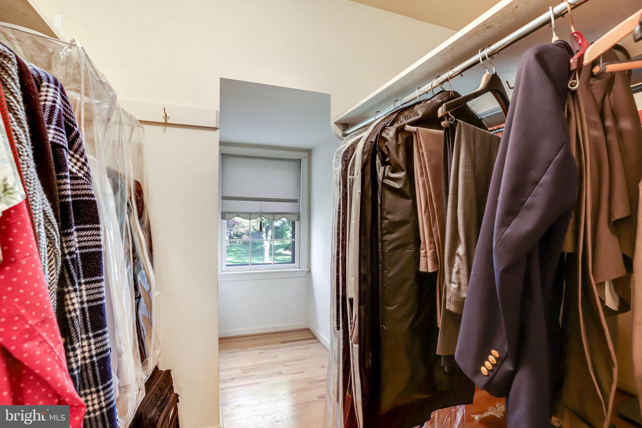 RIVER FALLS - Residential