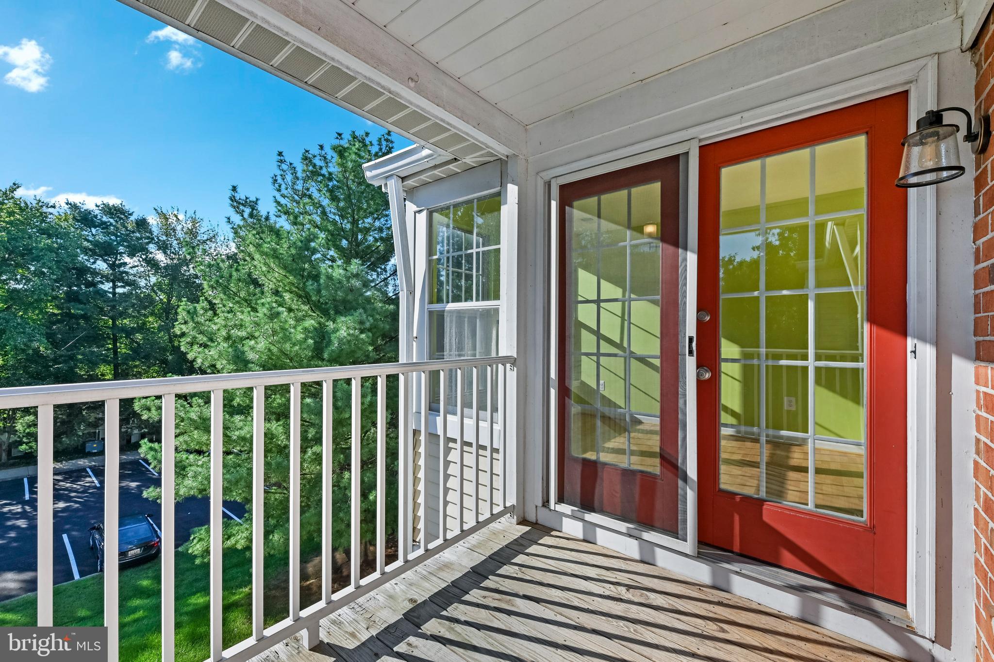 DEEP CREEK COMMONS - Residential