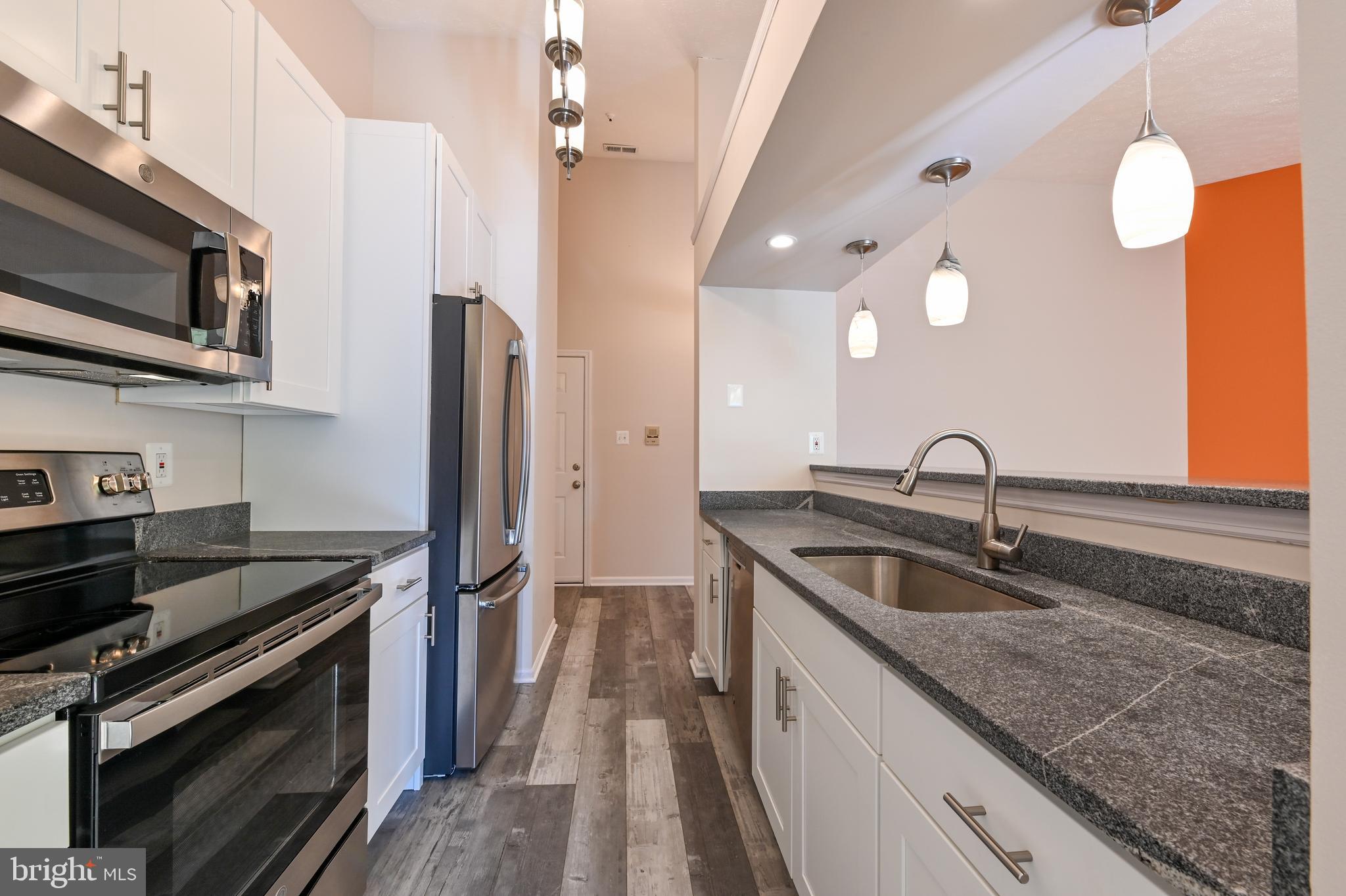 DEEP CREEK COMMONS - Residential