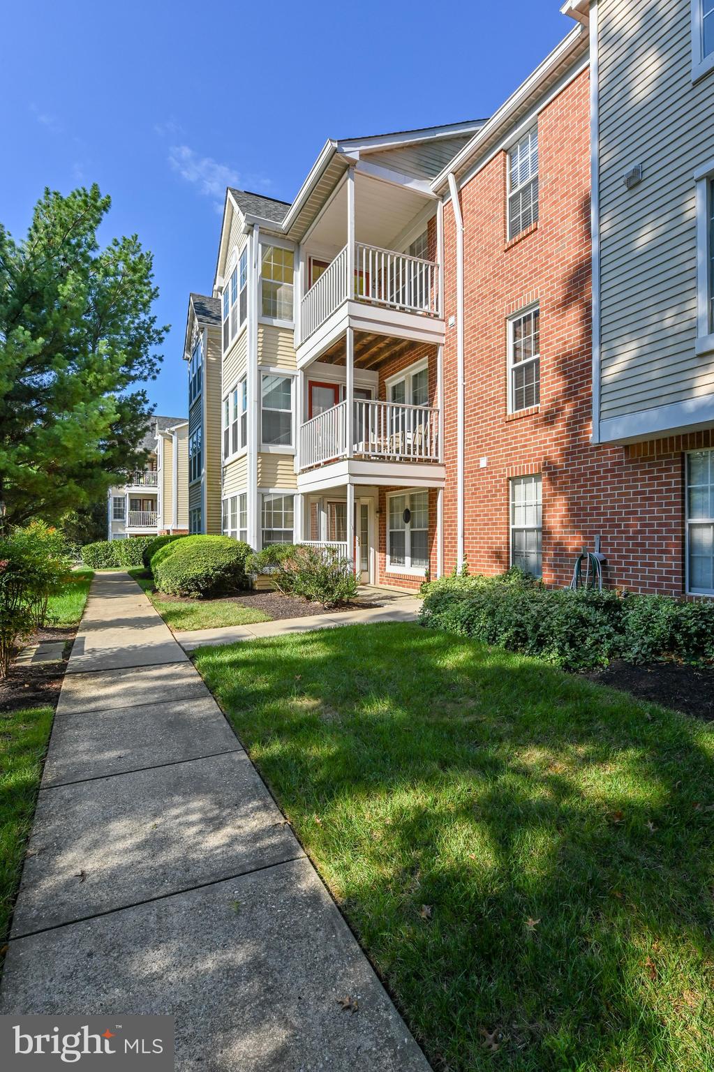 DEEP CREEK COMMONS - Residential