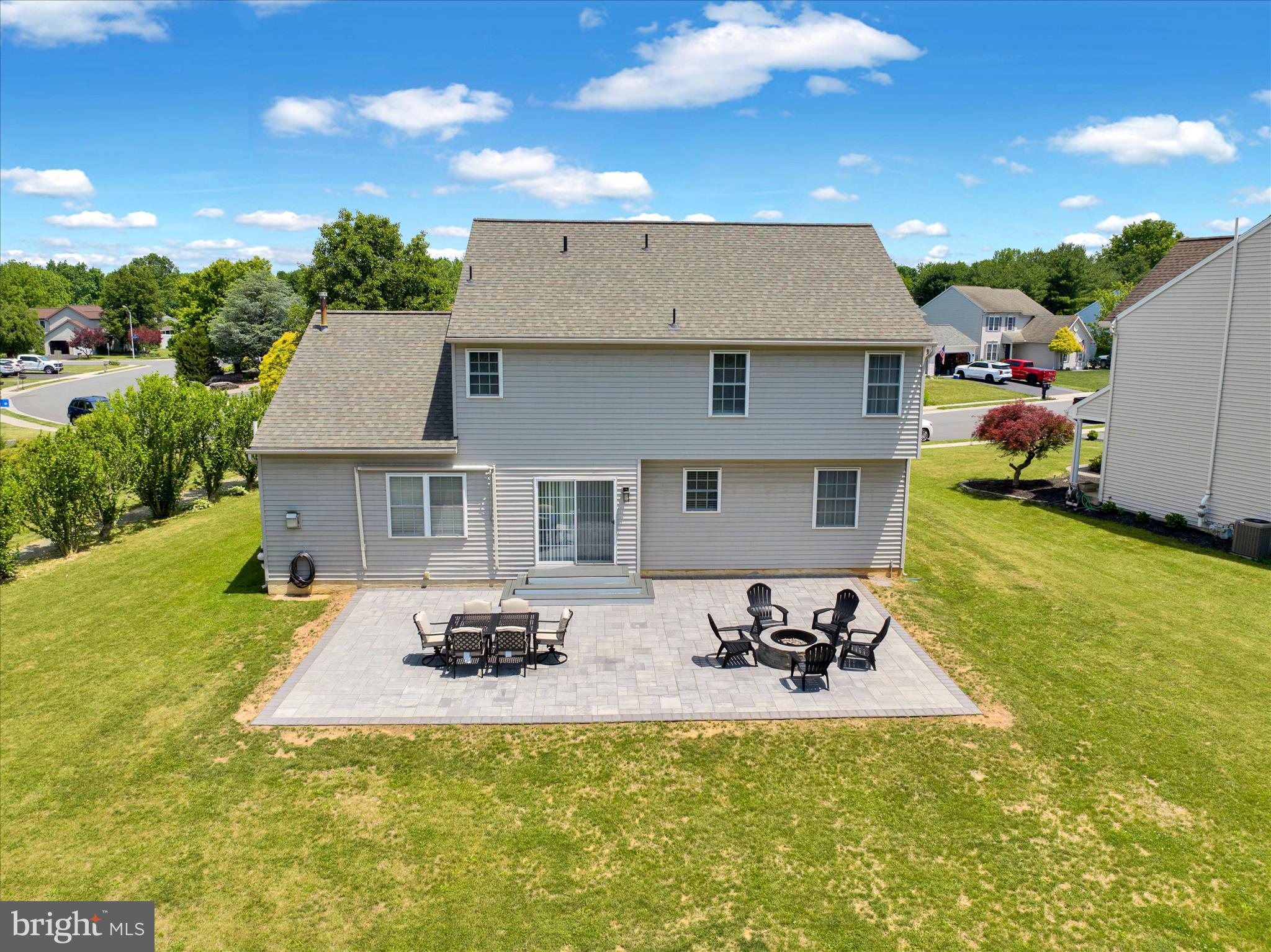 264 LONGLEAF DRIVE