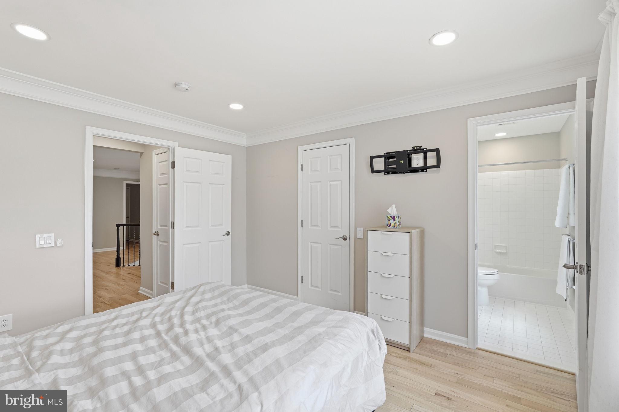 HEATHERBROOK - Residential