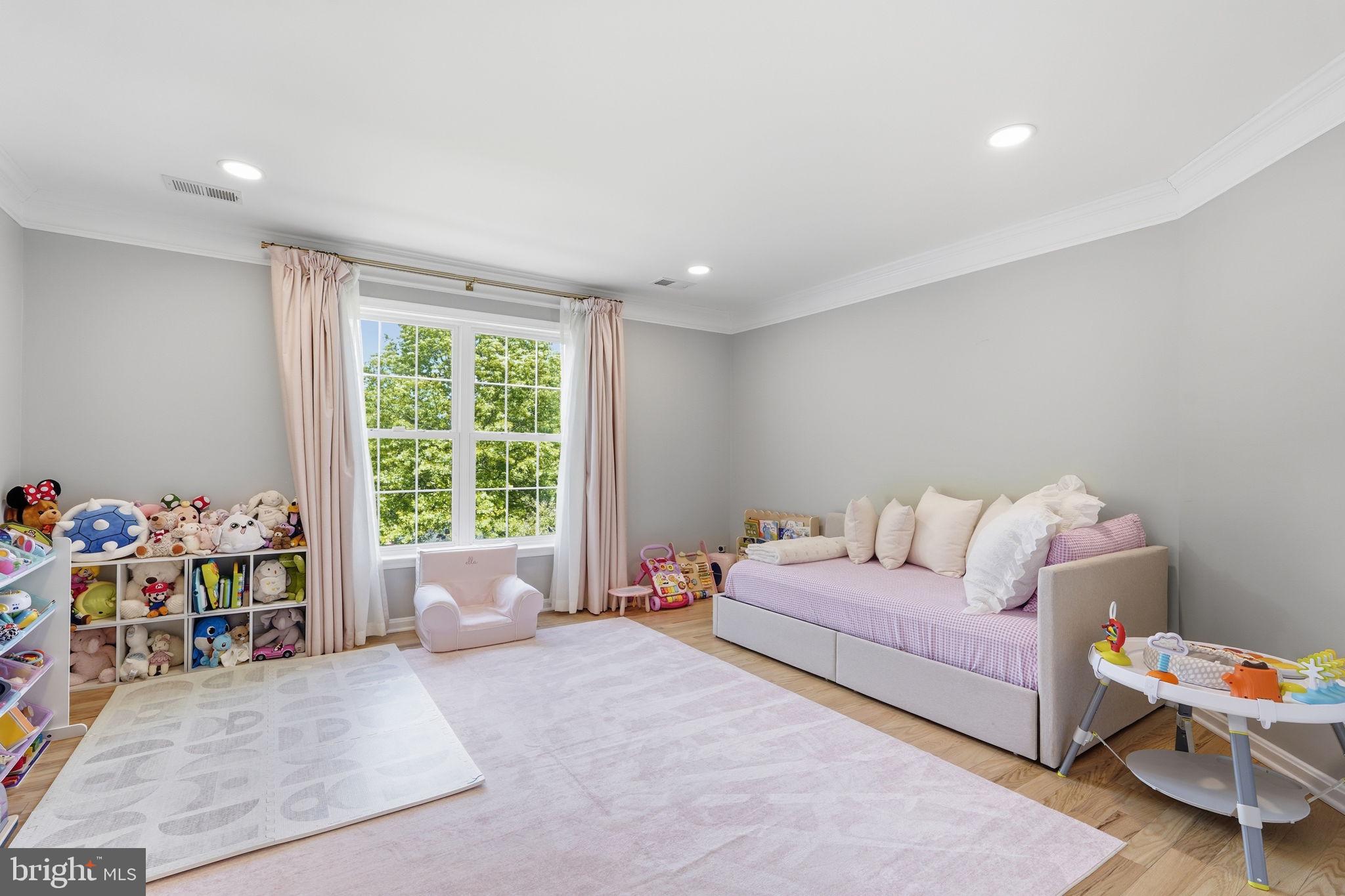 HEATHERBROOK - Residential