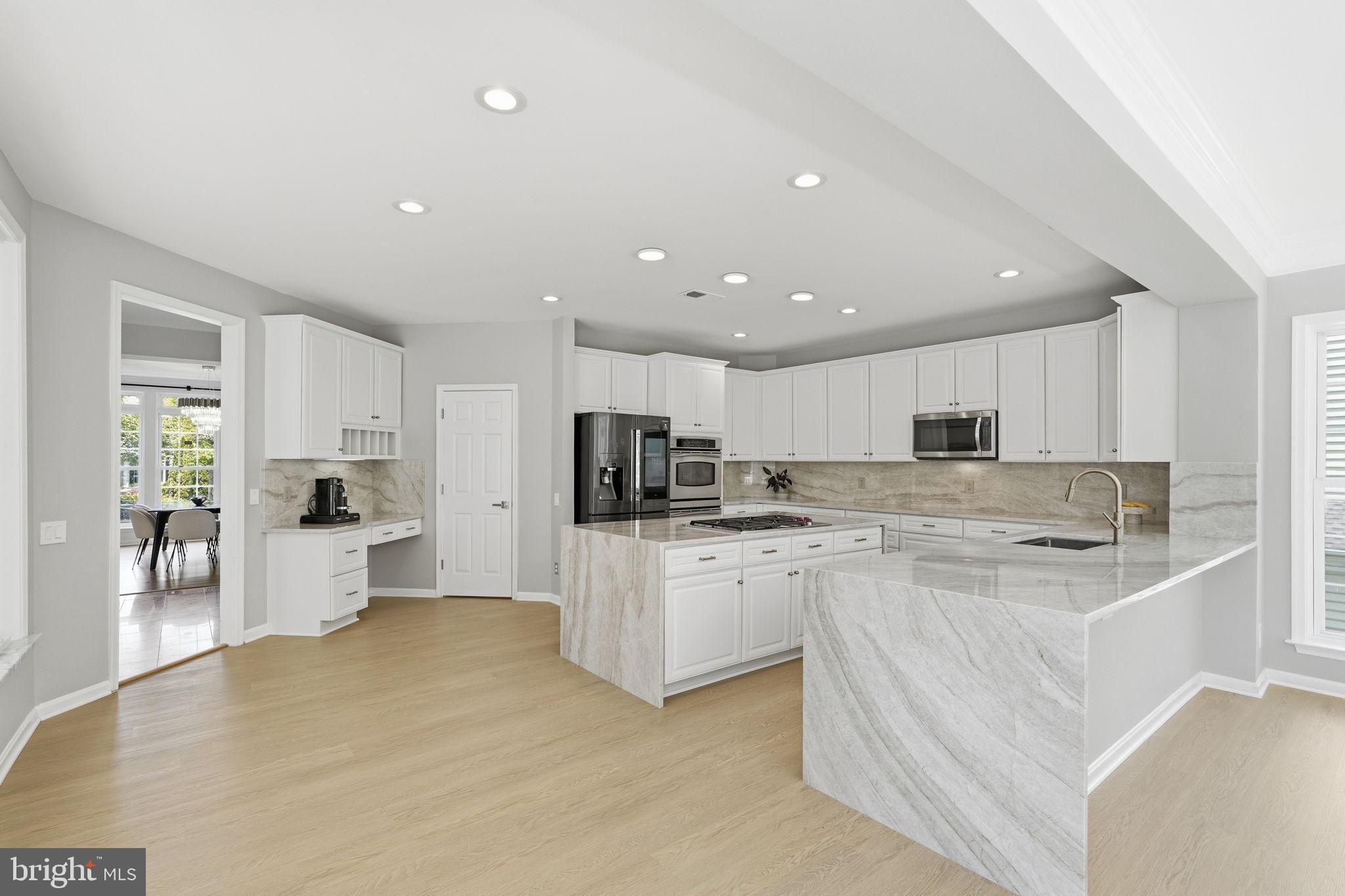 HEATHERBROOK - Residential