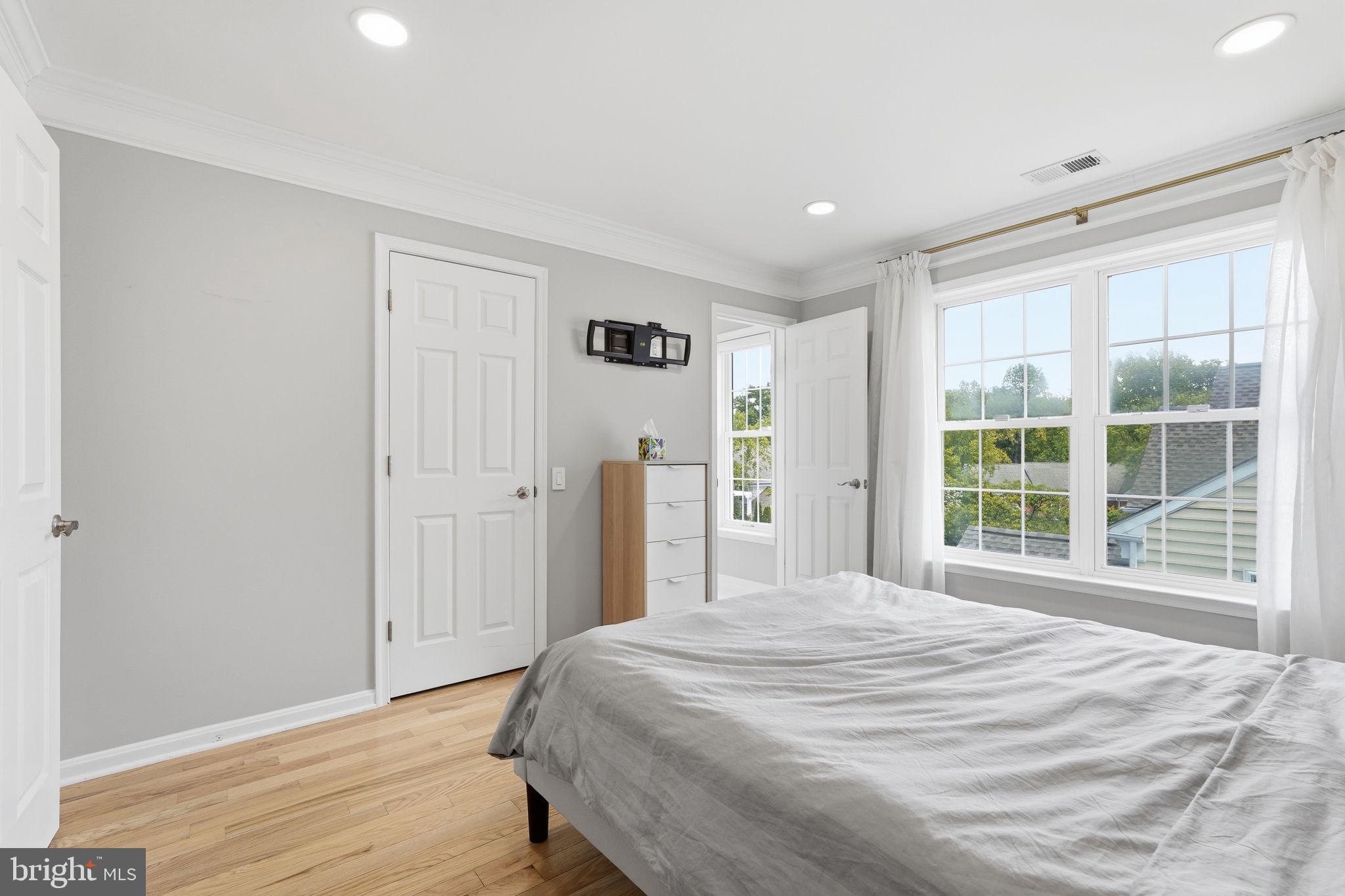 HEATHERBROOK - Residential