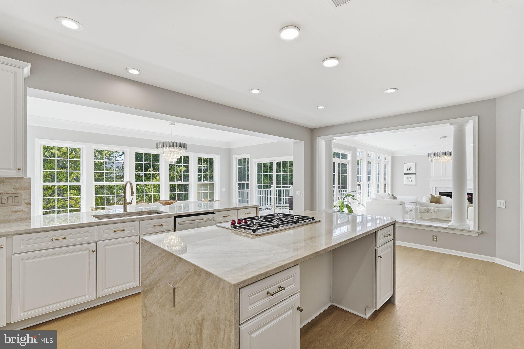 HEATHERBROOK - Residential