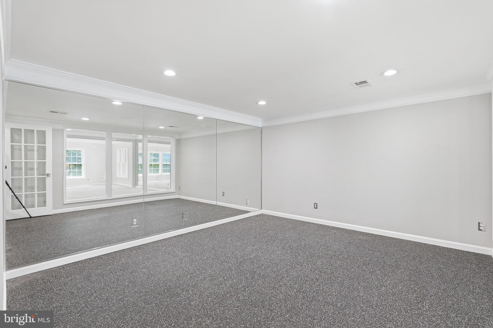 HEATHERBROOK - Residential