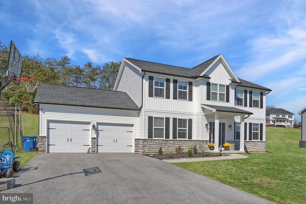 Photo of 509 Elm Street, HARRISBURG, PA 17112 (MLS # PADA2050384)