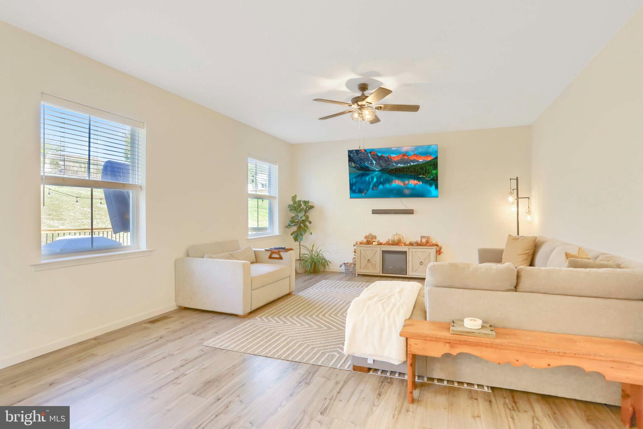 MAYBERRY - Residential