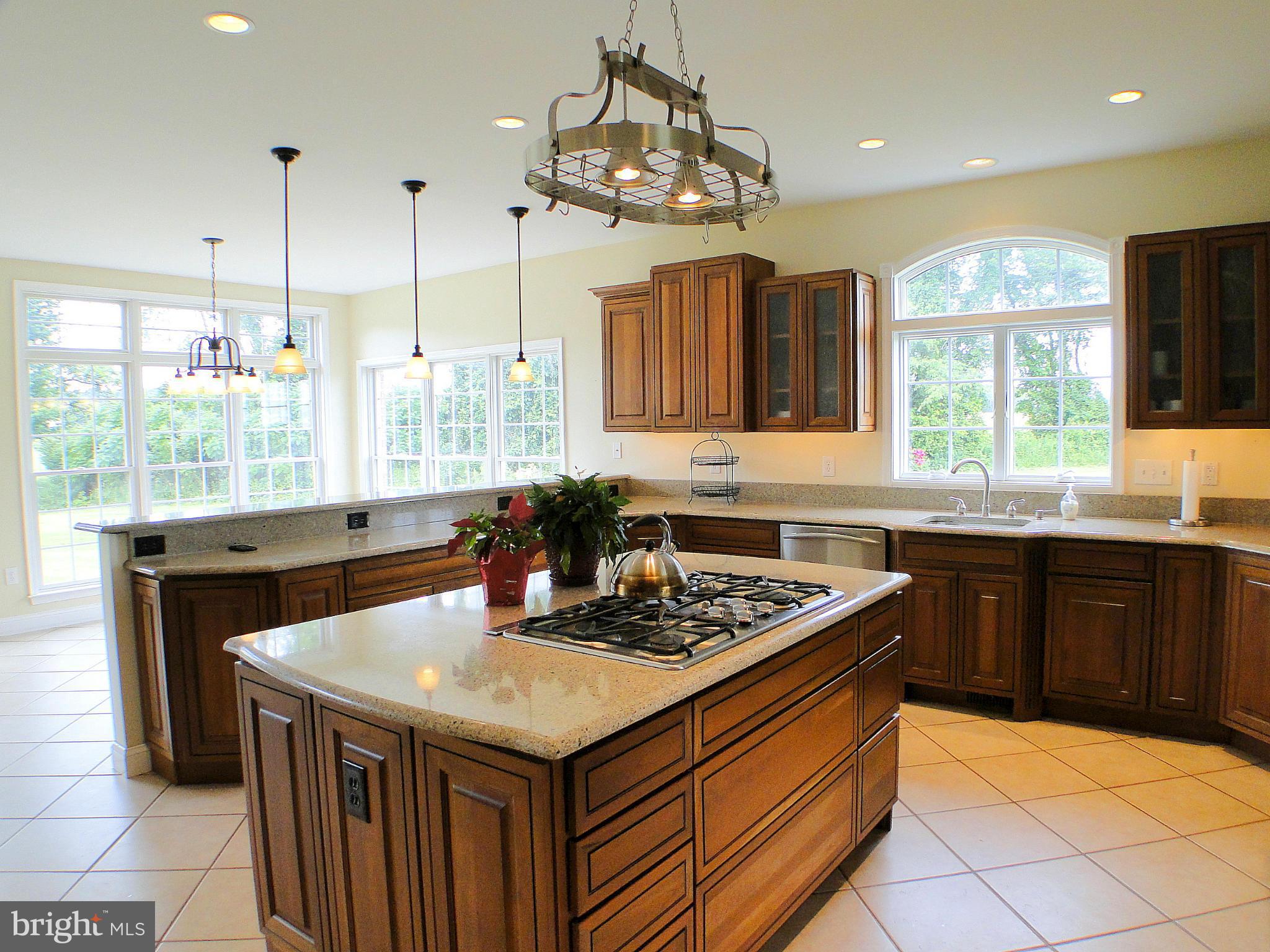 JARRETTSVILLE - Residential