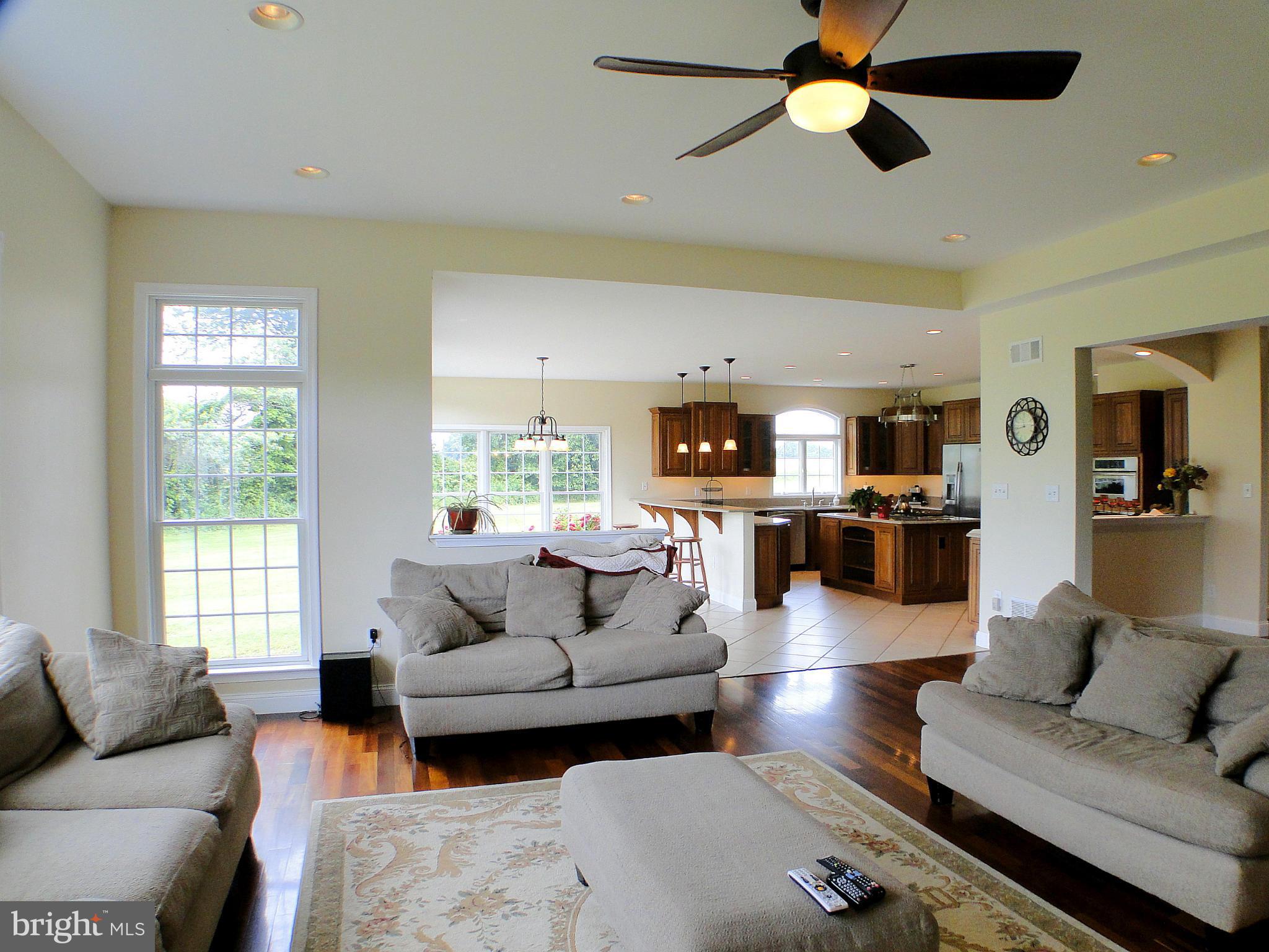 JARRETTSVILLE - Residential