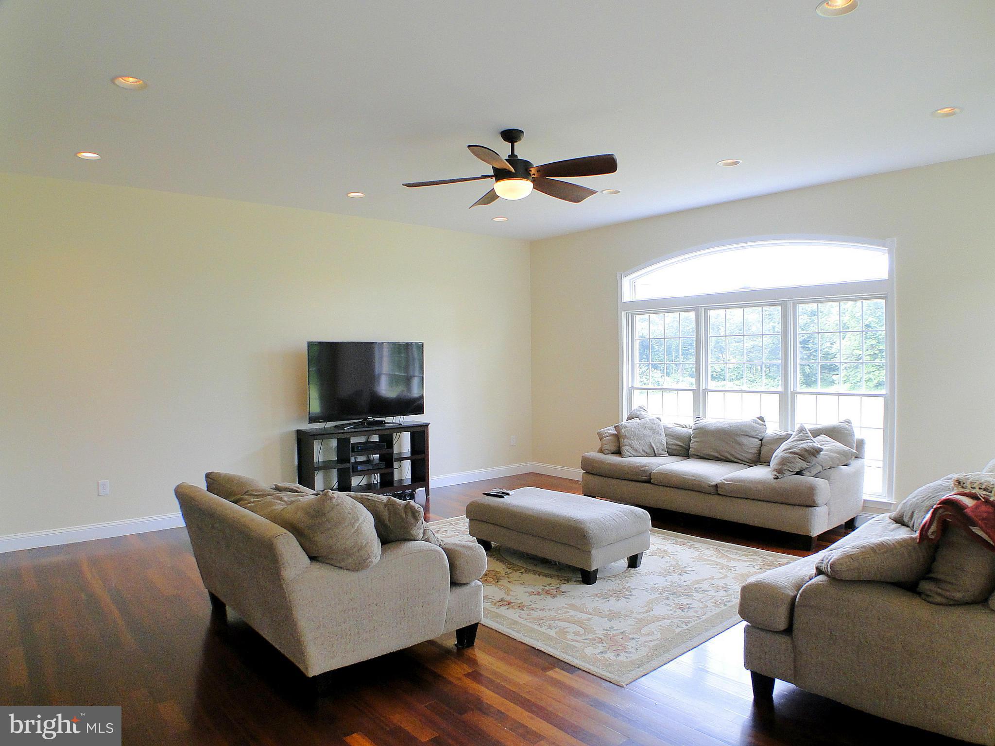 JARRETTSVILLE - Residential