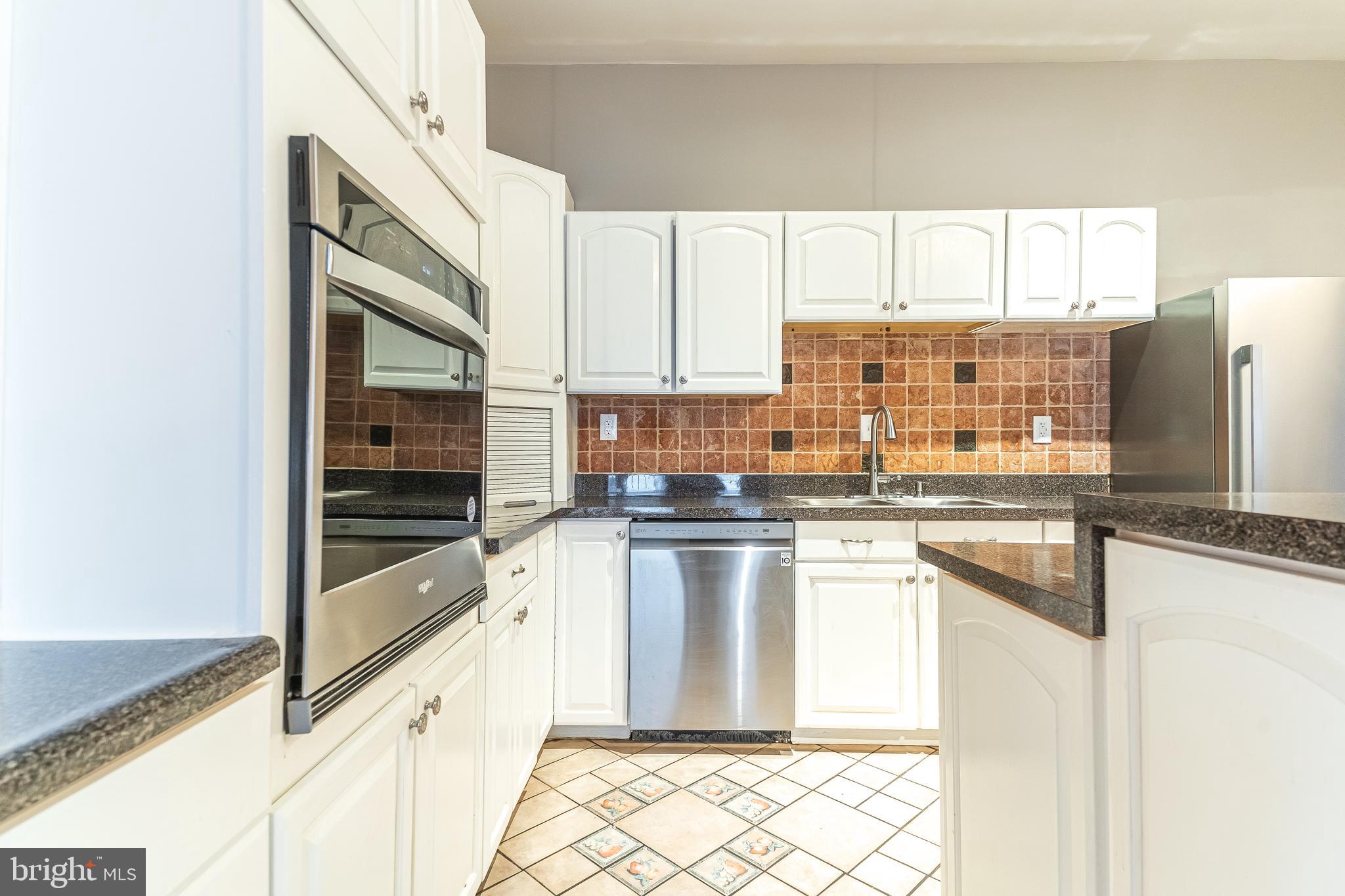 UNIVERSITY CITY - Residential