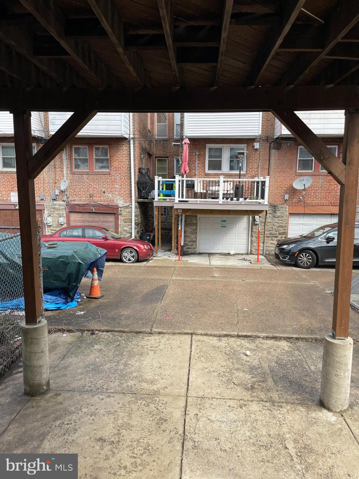 UNIVERSITY CITY - Residential