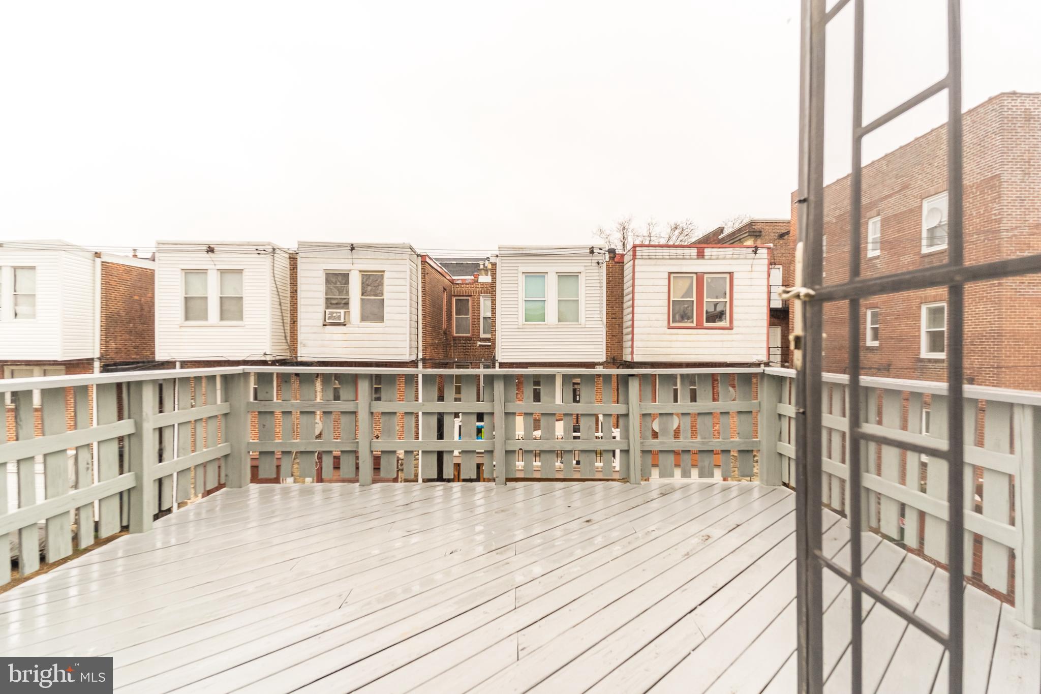 UNIVERSITY CITY - Residential