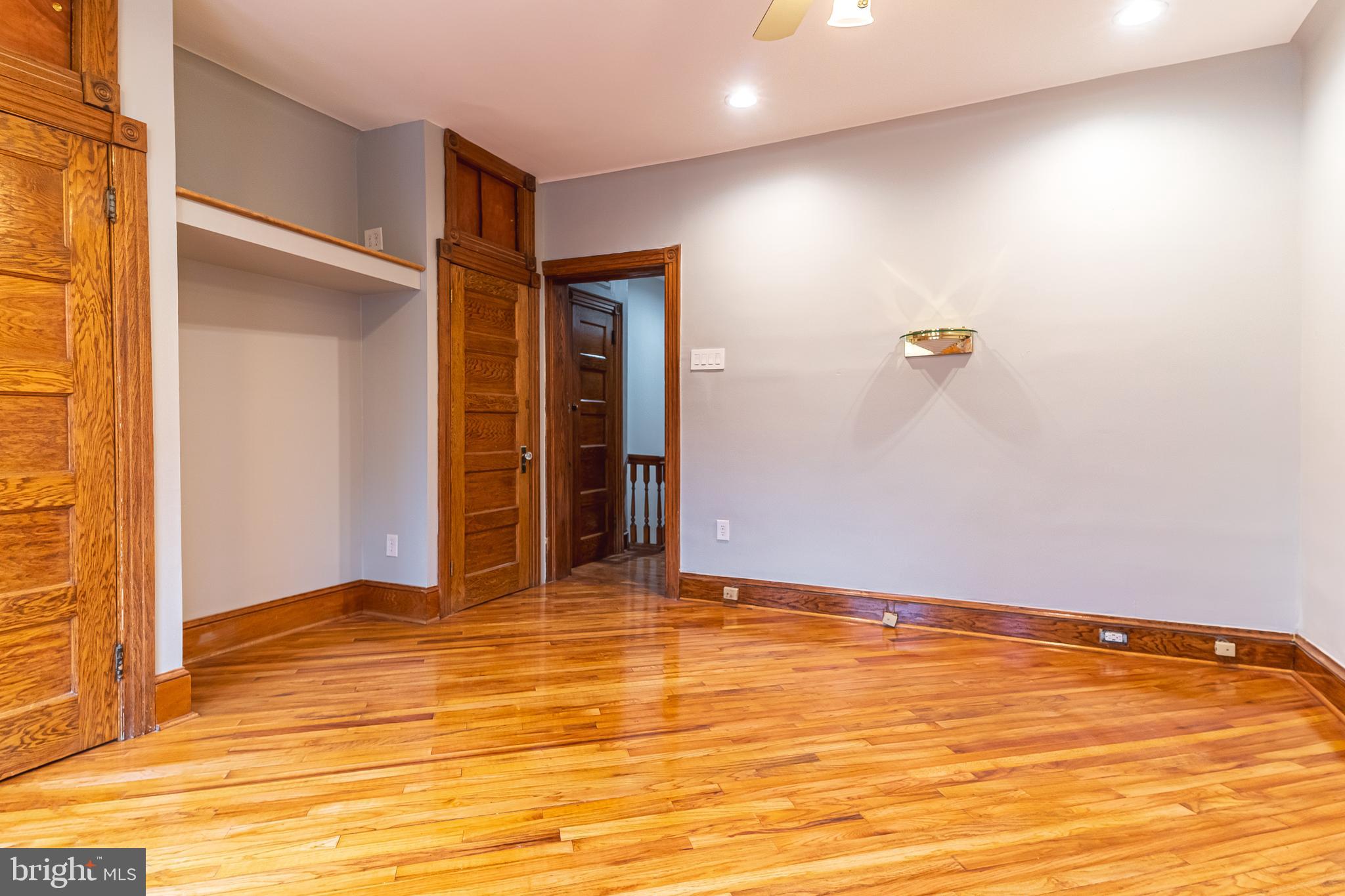 UNIVERSITY CITY - Residential