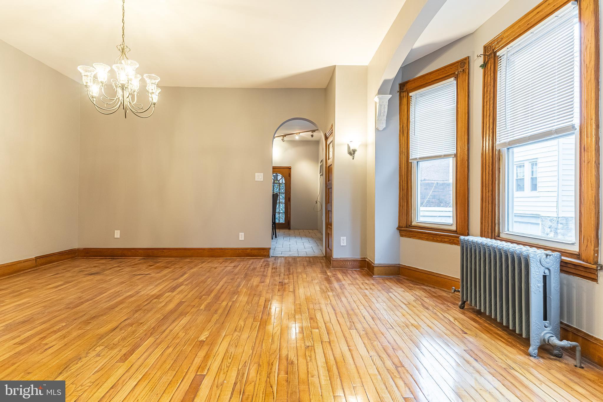 UNIVERSITY CITY - Residential