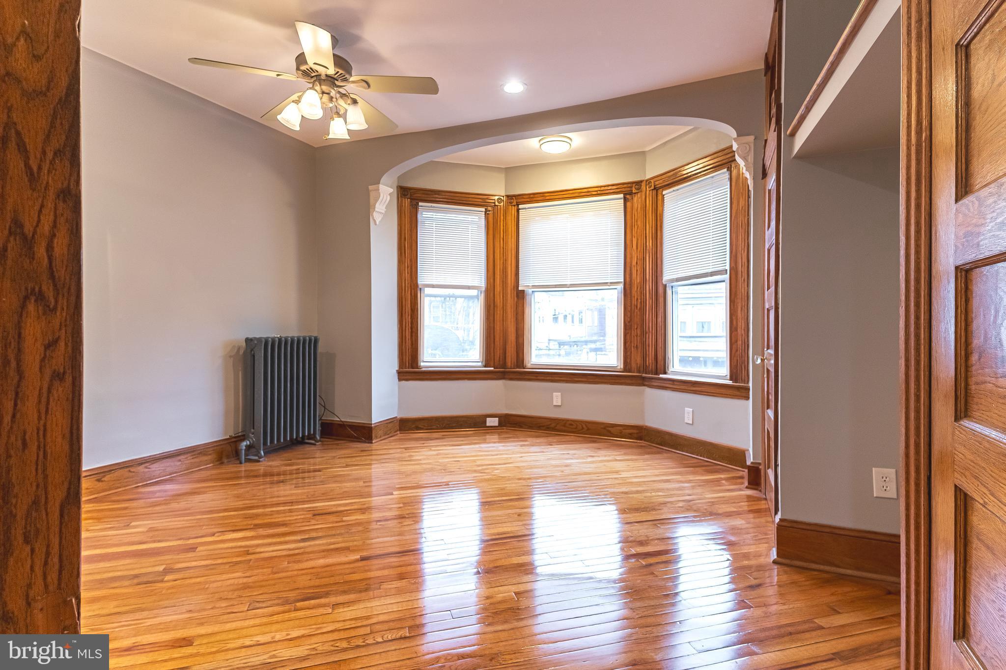 UNIVERSITY CITY - Residential