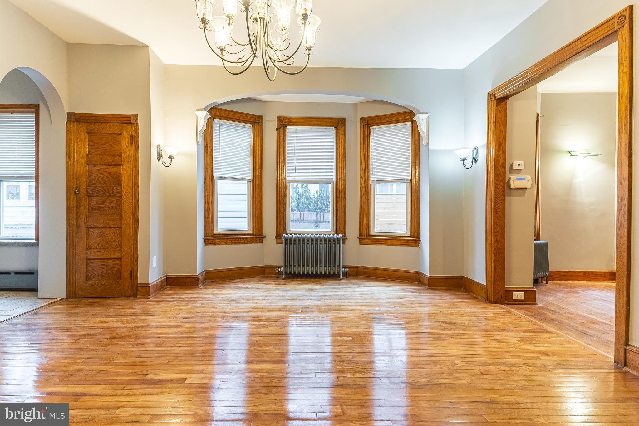 UNIVERSITY CITY - Residential