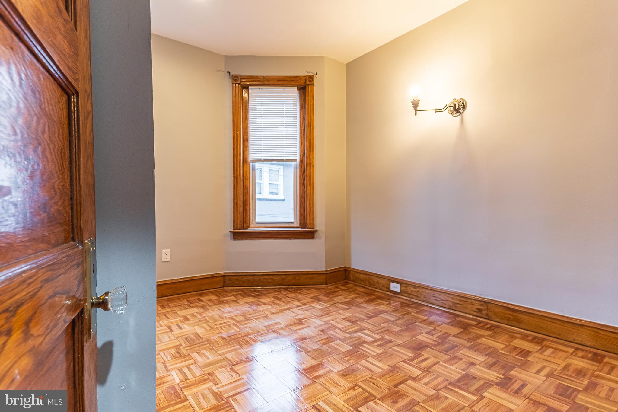 UNIVERSITY CITY - Residential