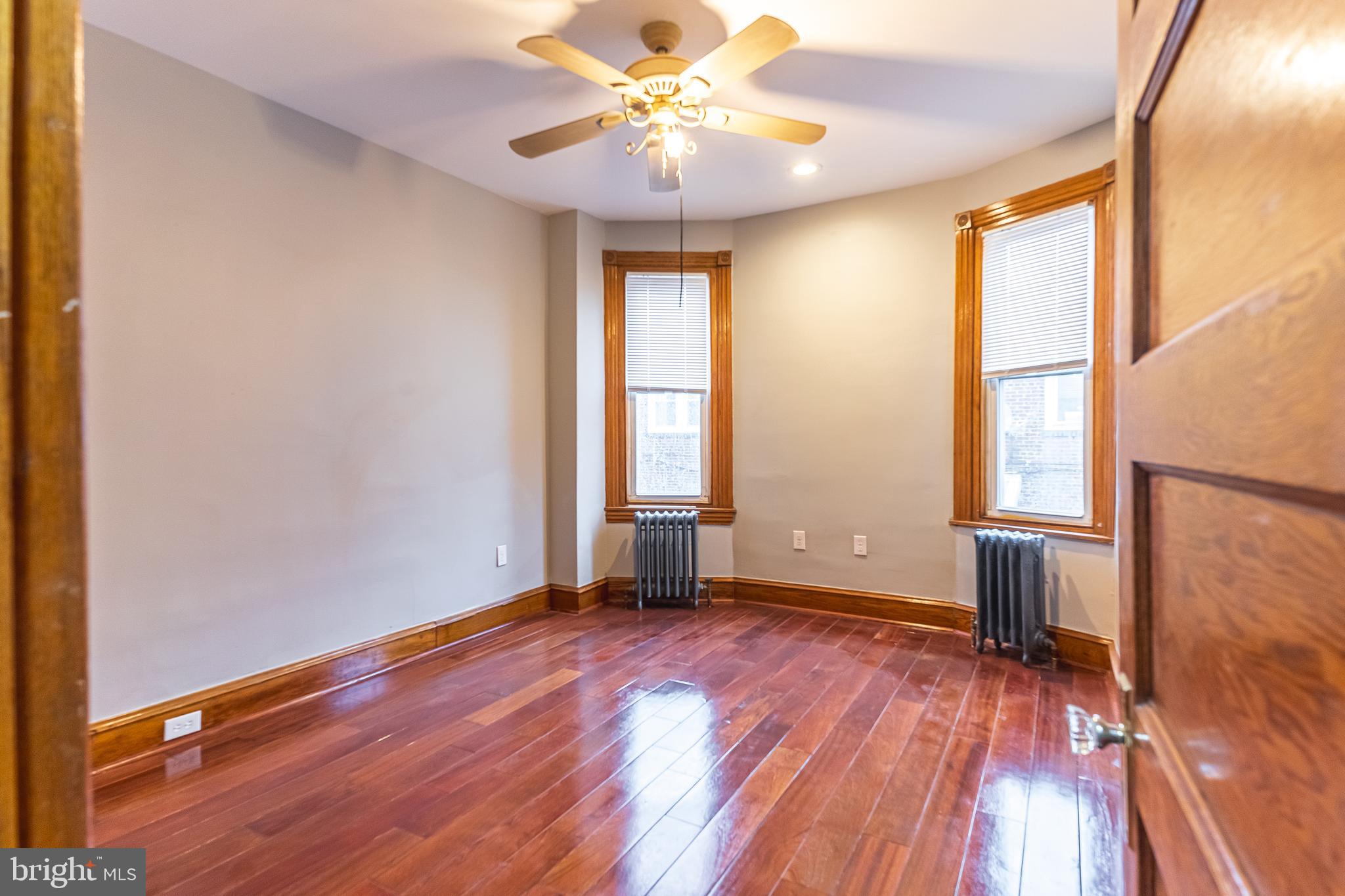 UNIVERSITY CITY - Residential