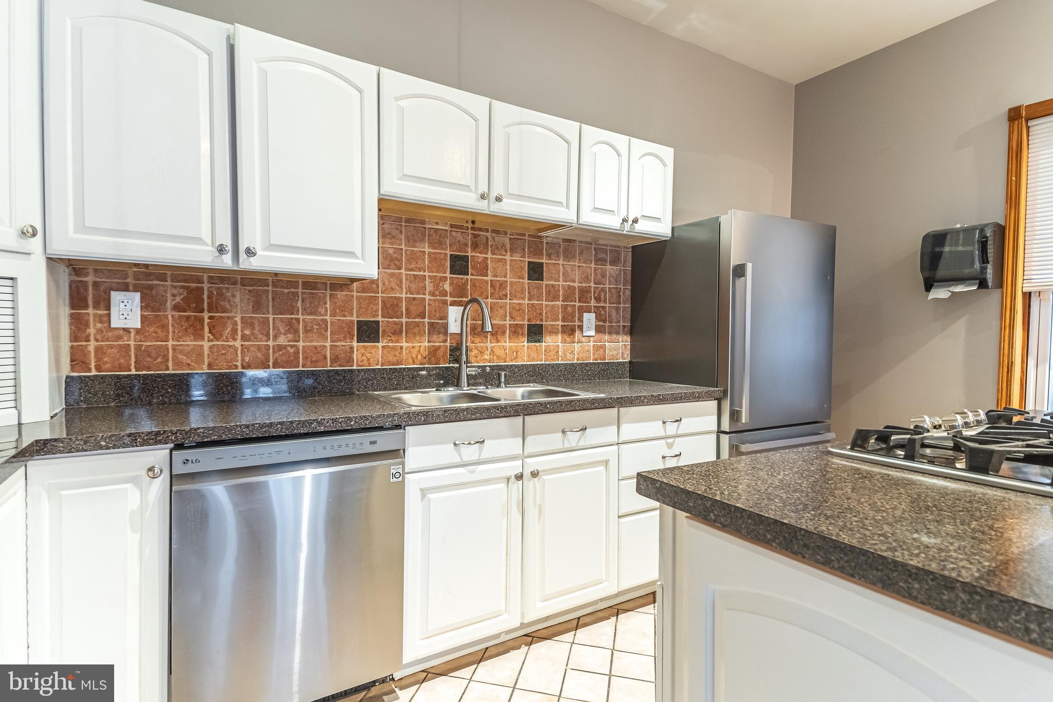 UNIVERSITY CITY - Residential