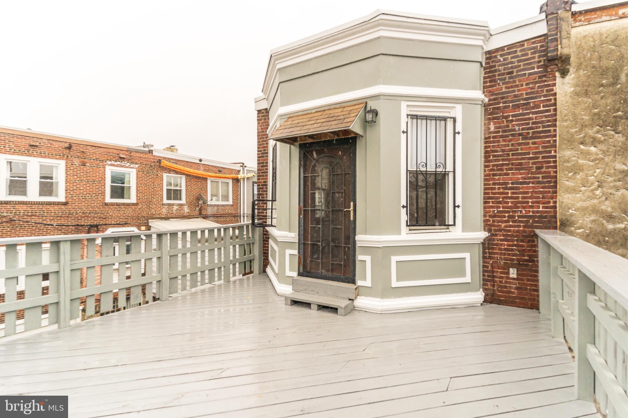 UNIVERSITY CITY - Residential