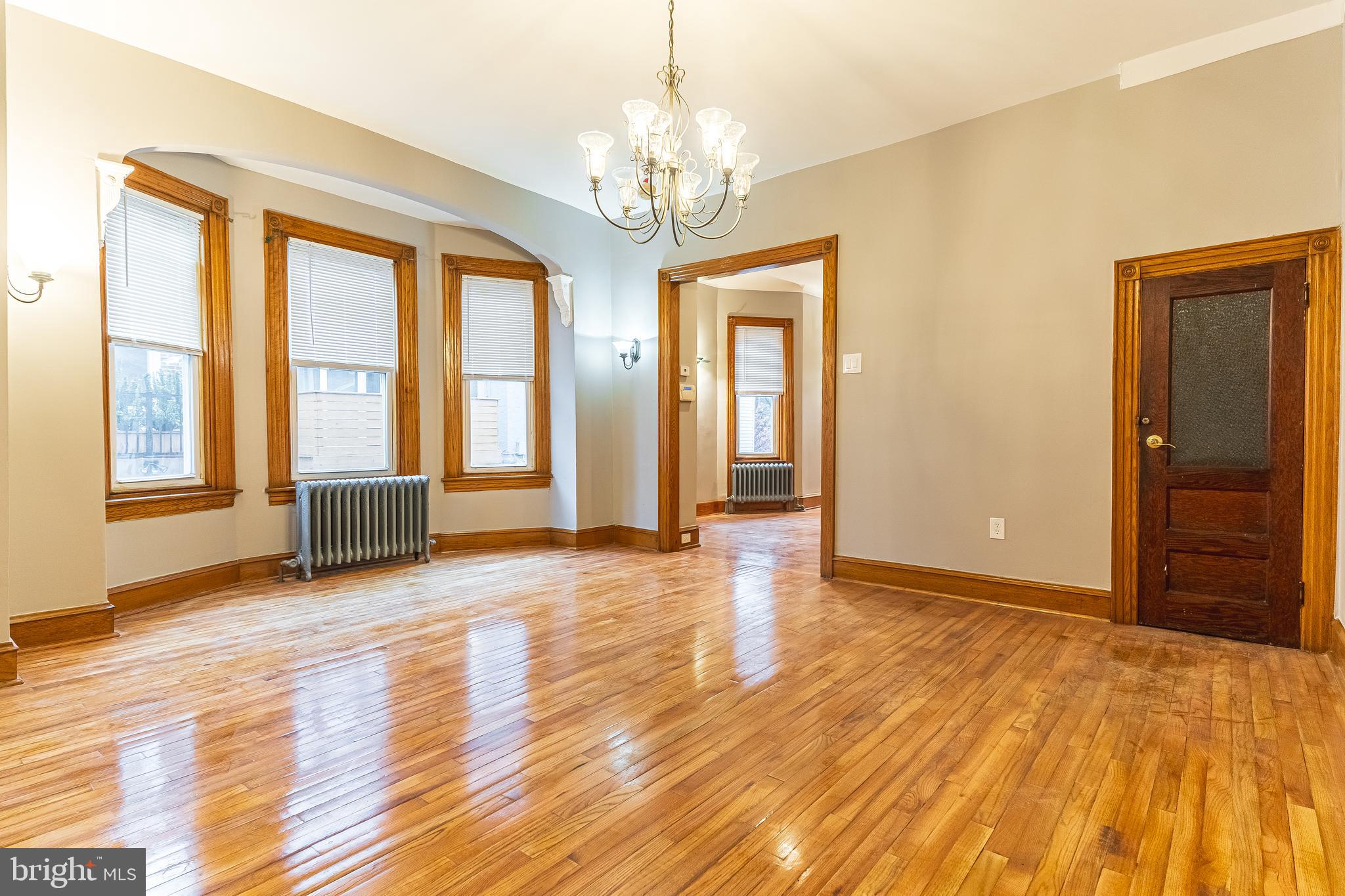 UNIVERSITY CITY - Residential