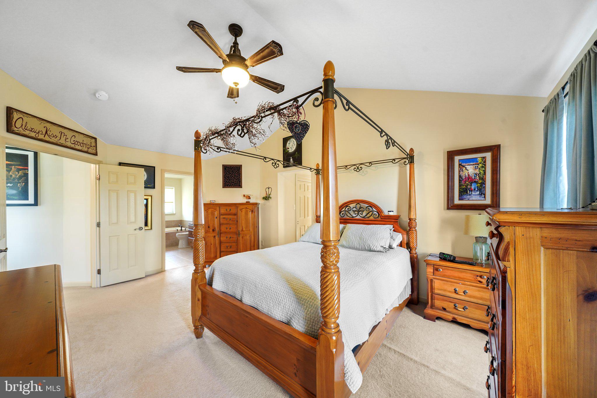 SANDY HILL - Residential