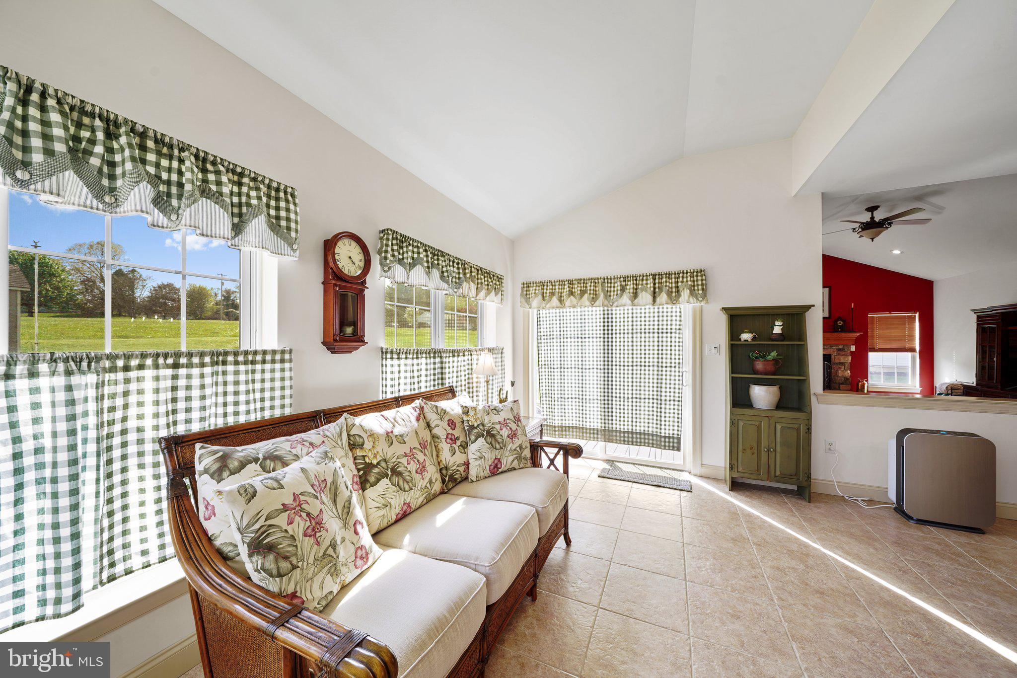 SANDY HILL - Residential