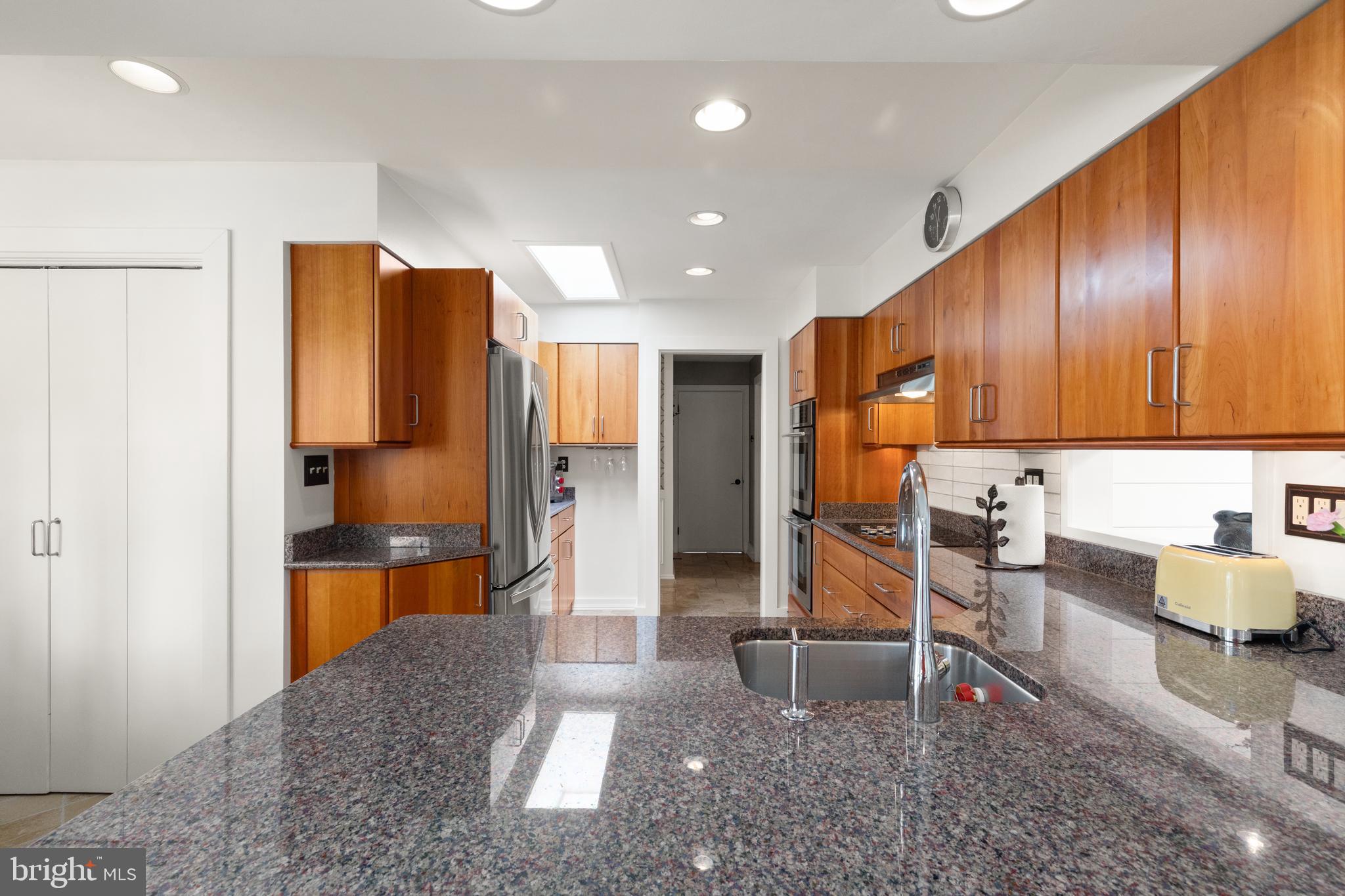 HAMPTON - Residential