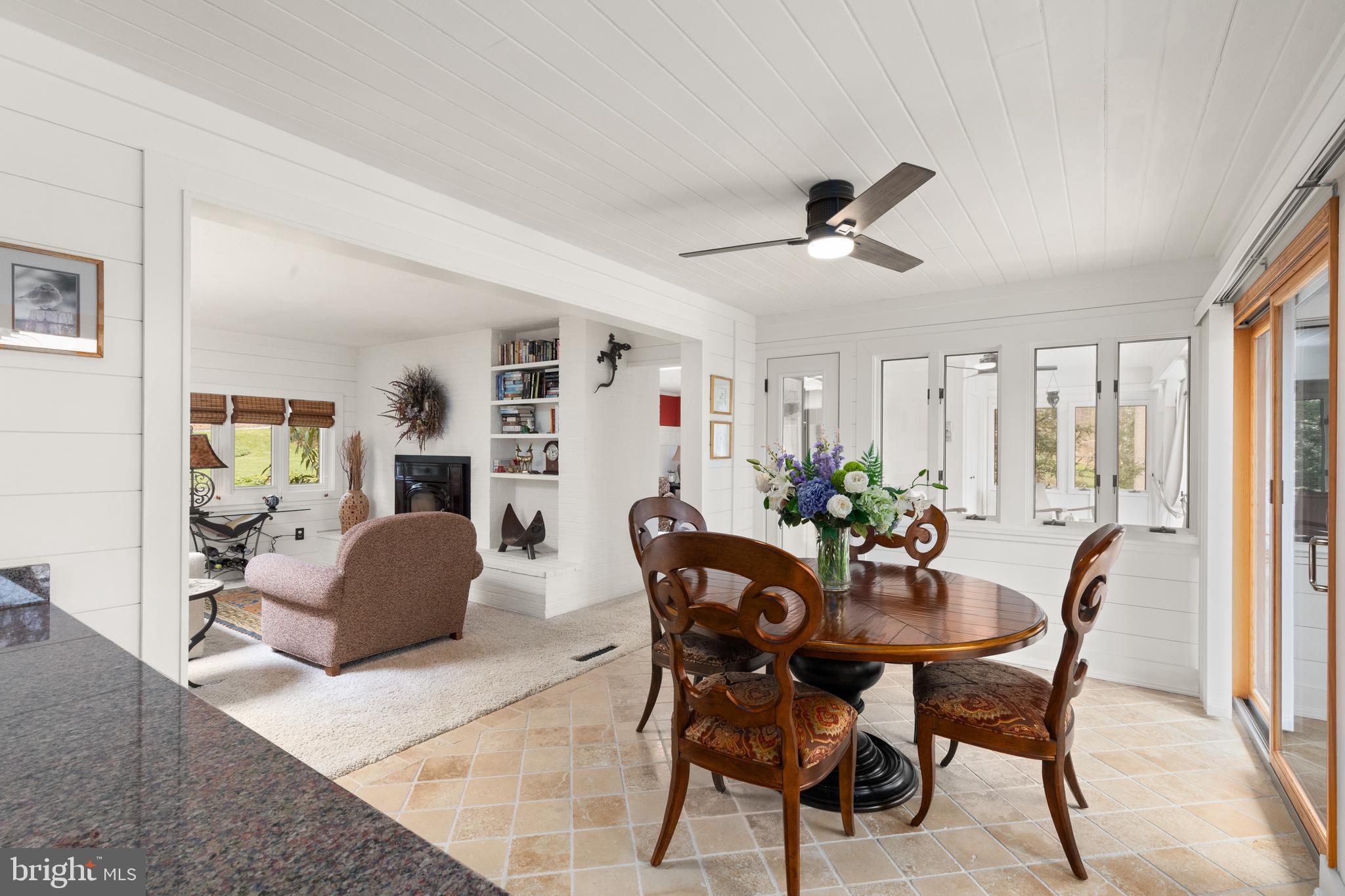 HAMPTON - Residential