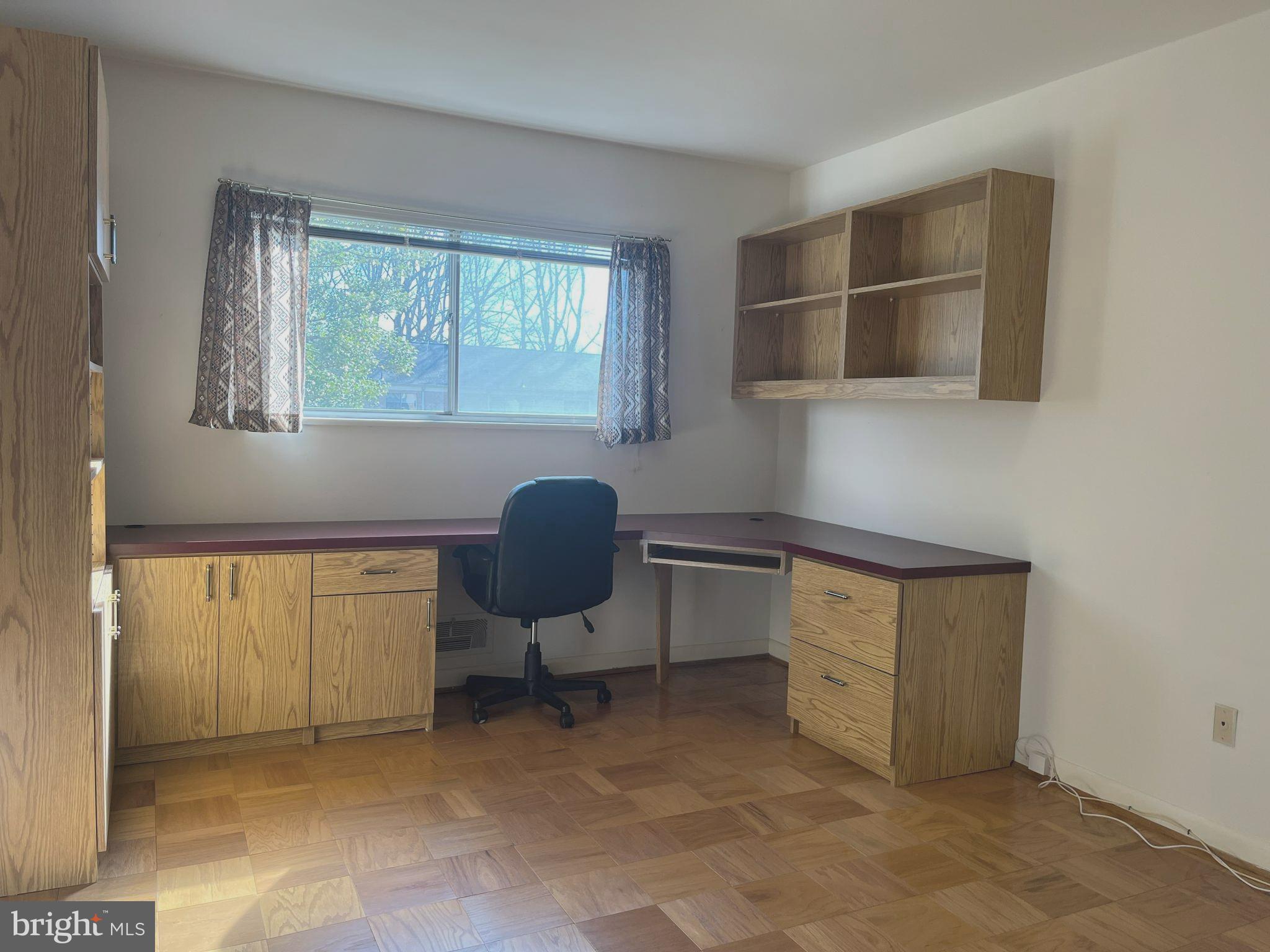 PARKSIDE CONDOMINIUMS - Residential