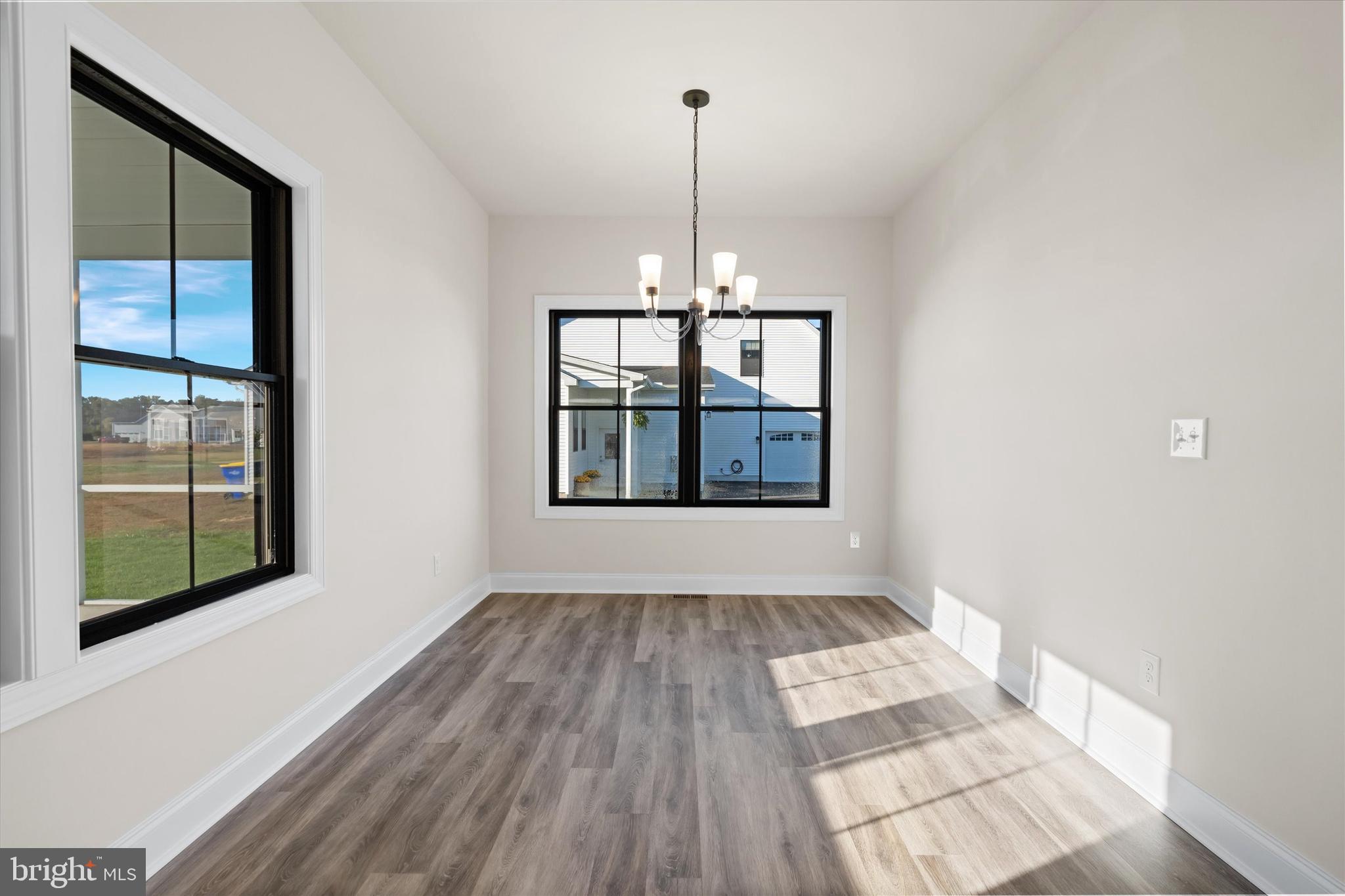 LAKEVIEW ESTATES - Residential