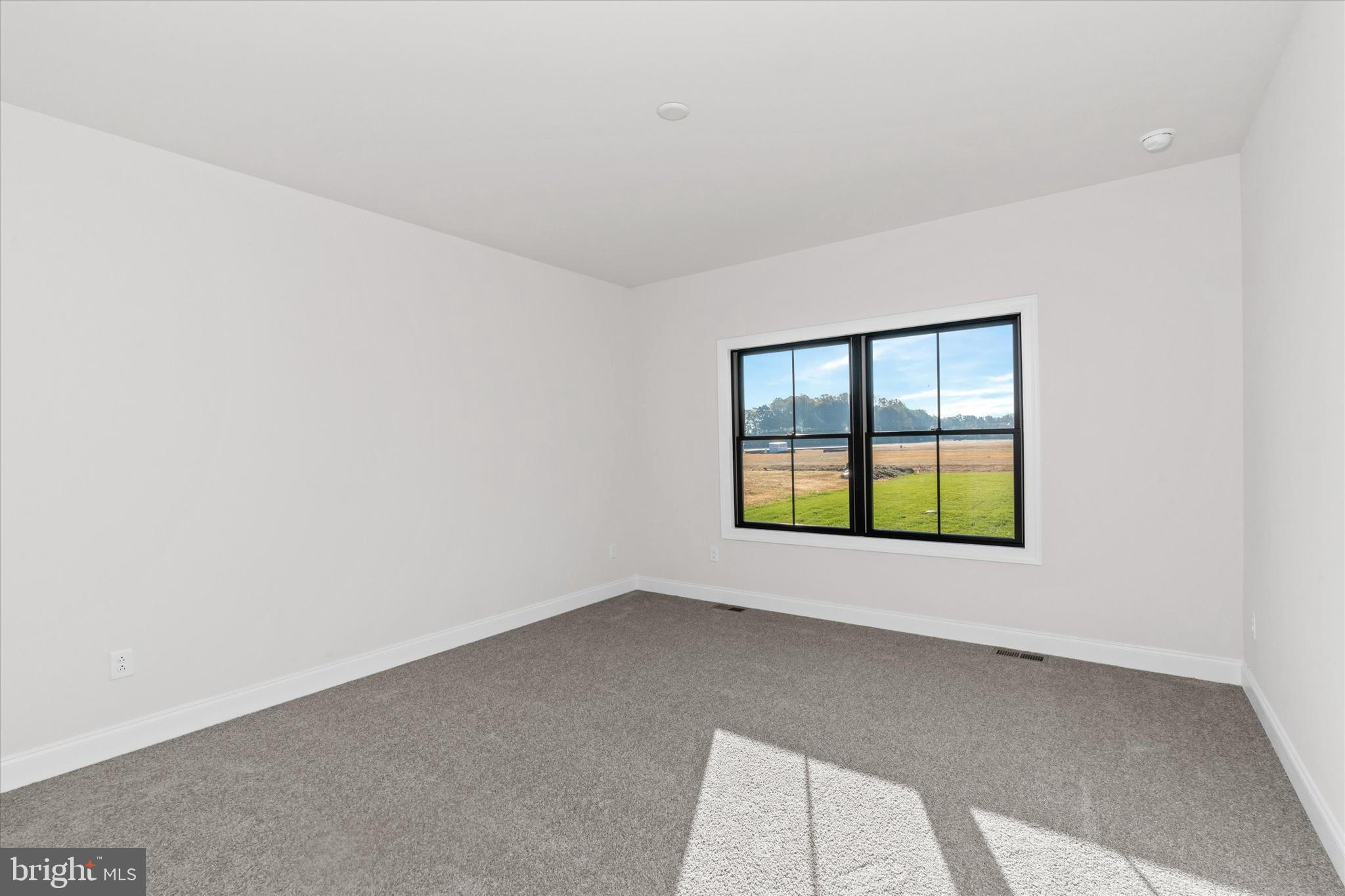 LAKEVIEW ESTATES - Residential