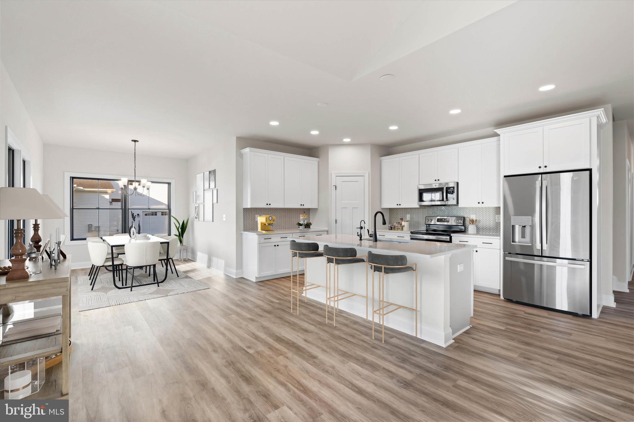 LAKEVIEW ESTATES - Residential