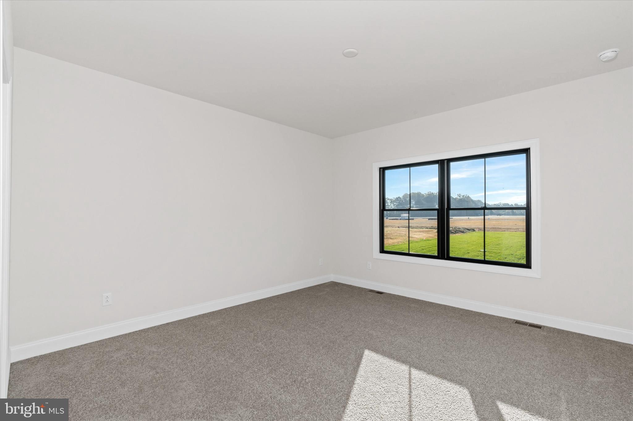 LAKEVIEW ESTATES - Residential