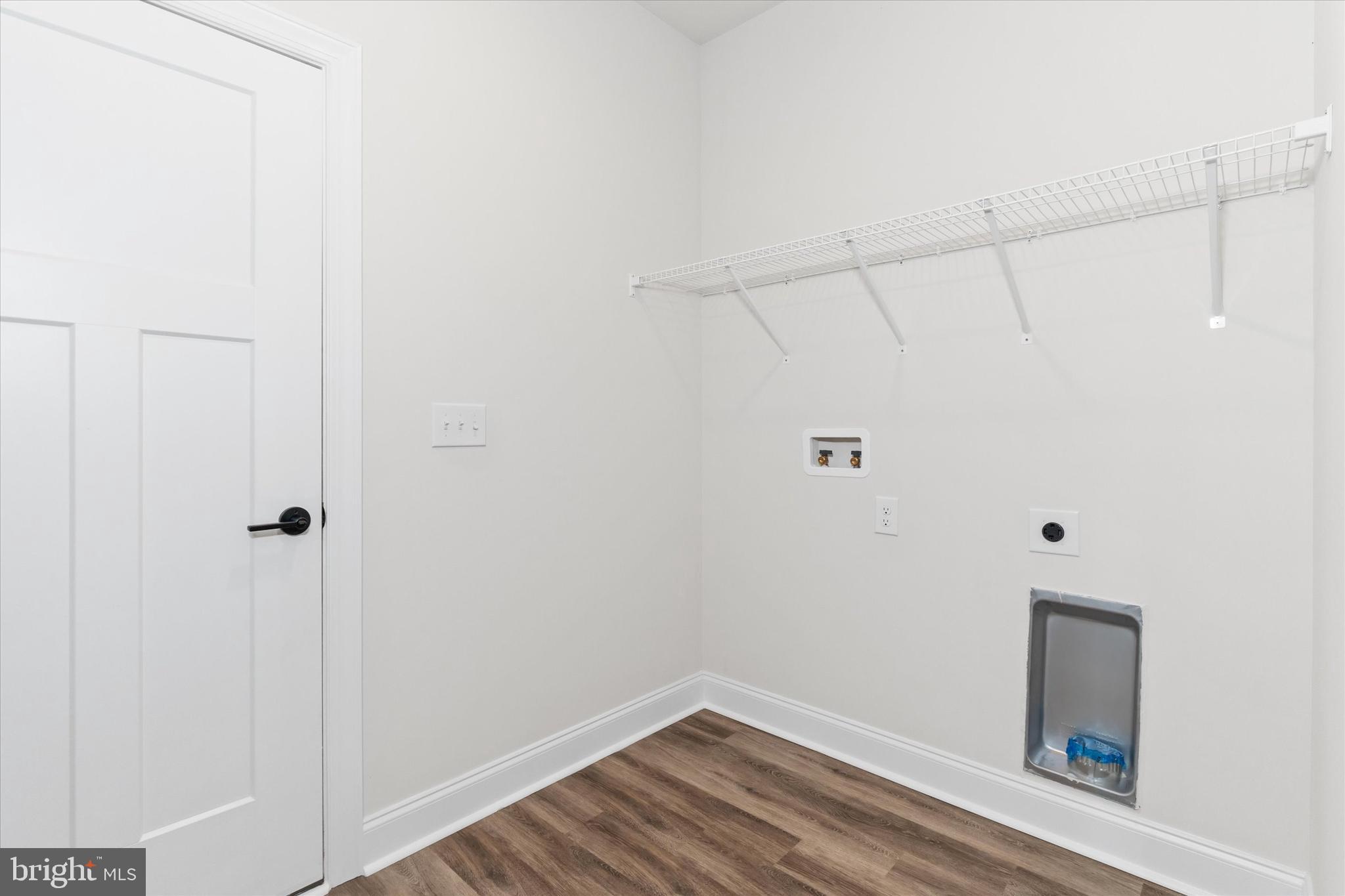 LAKEVIEW ESTATES - Residential