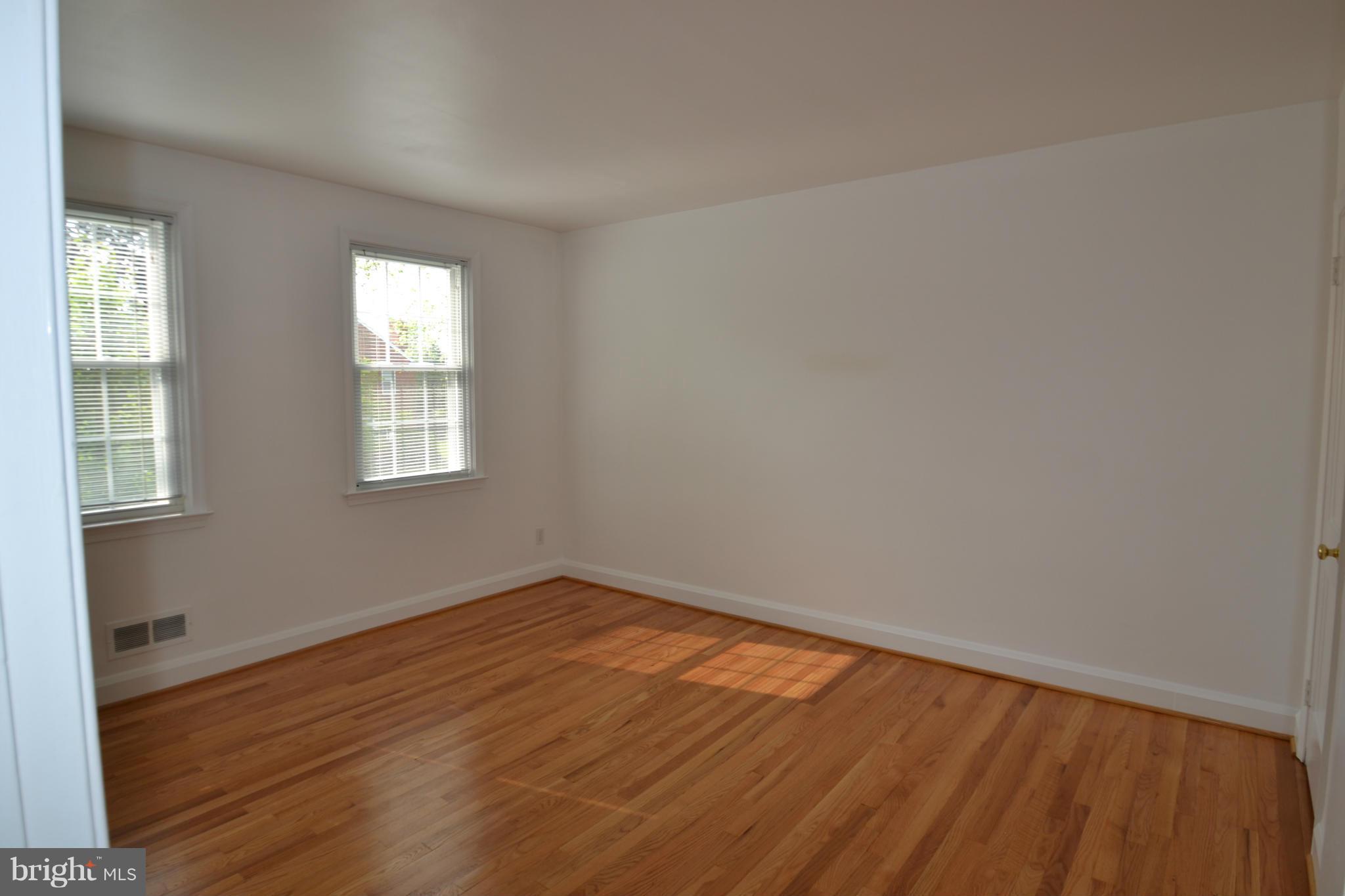 LOCH RAVEN MANOR - Residential Lease