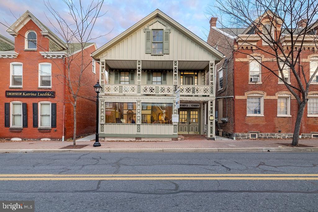 Professional office building in downtown Gettysburg offering 7 offices, 2 conference rooms and 2 bathrooms, main level has no steps for easy access for staff and clients, 9 parking spaces. Conveniently located to the business district and downtown shops and restaurants.