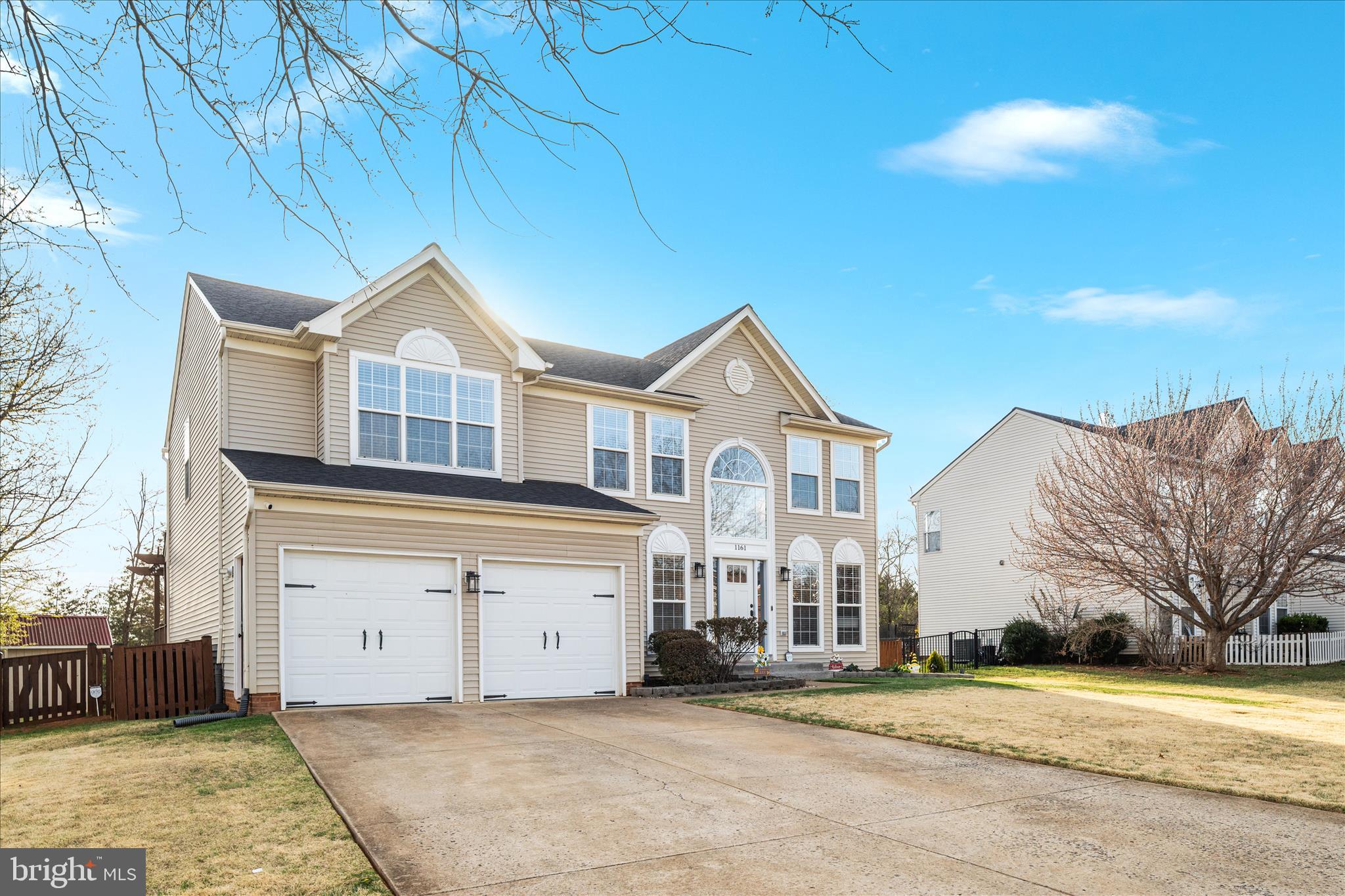 HAPPY CREEK KNOLLS - Residential