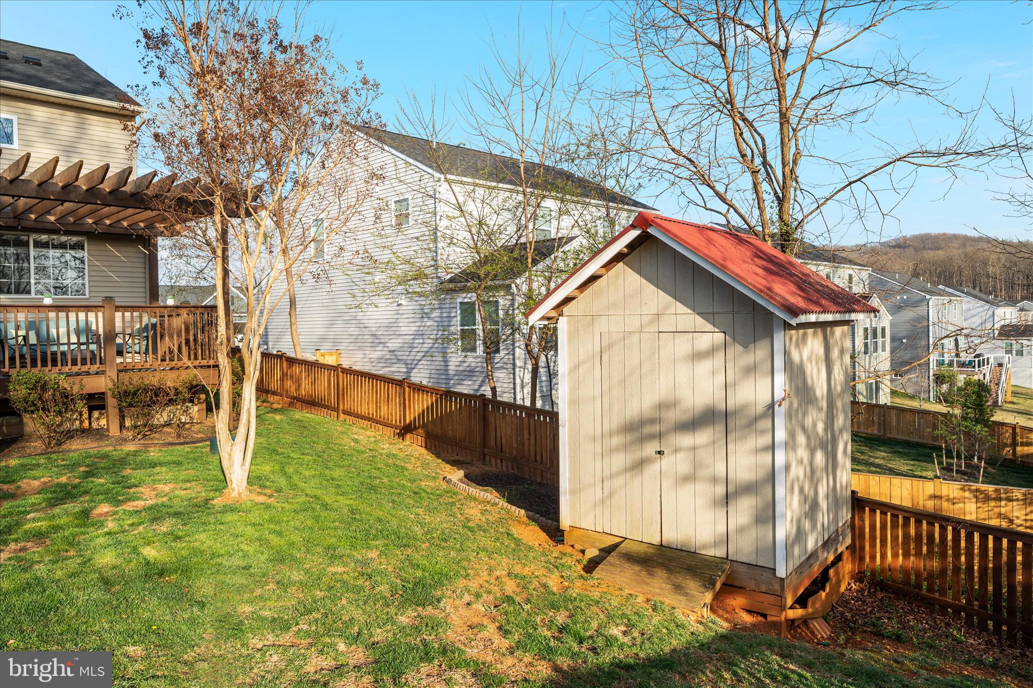 HAPPY CREEK KNOLLS - Residential