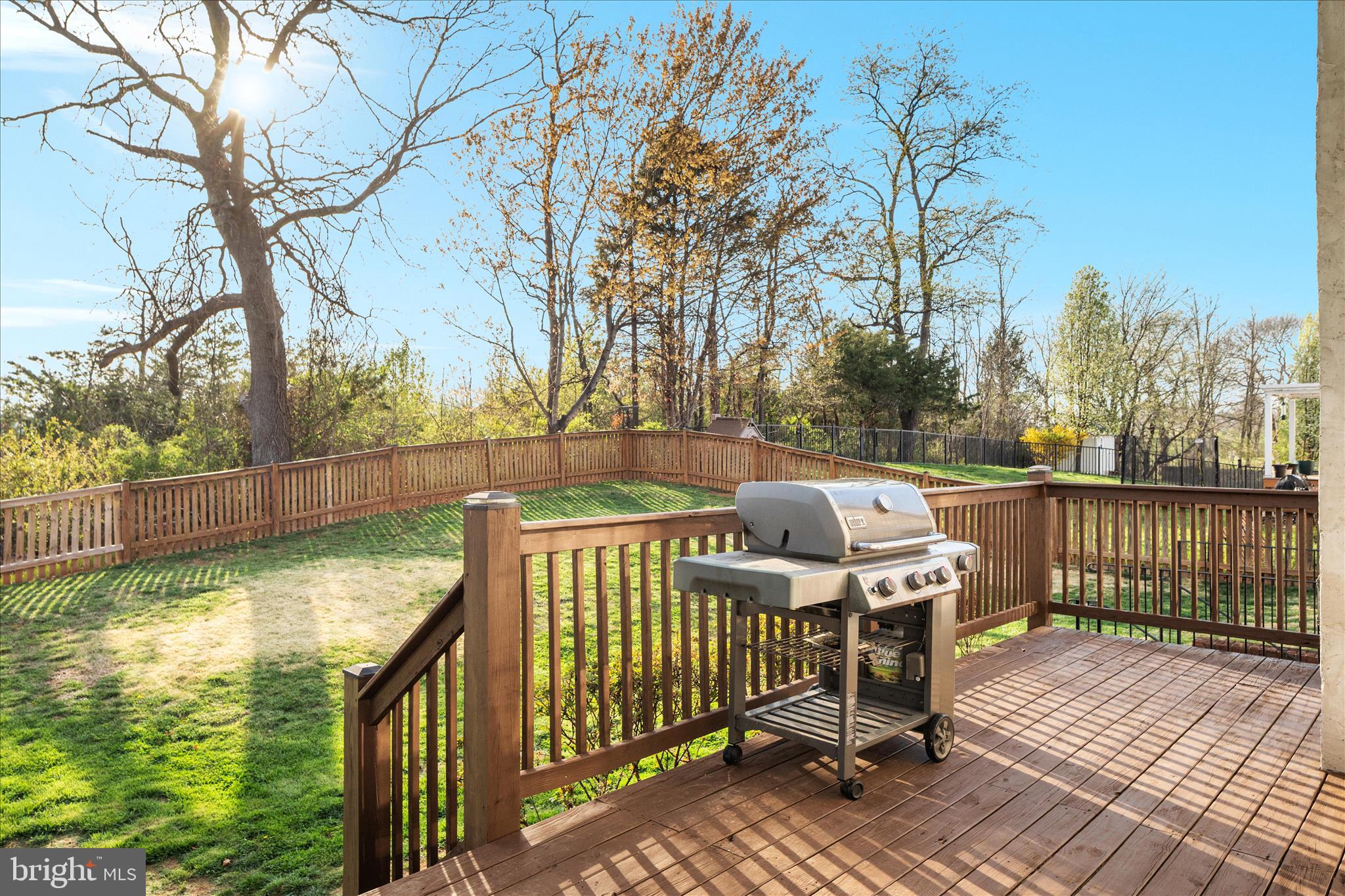 HAPPY CREEK KNOLLS - Residential