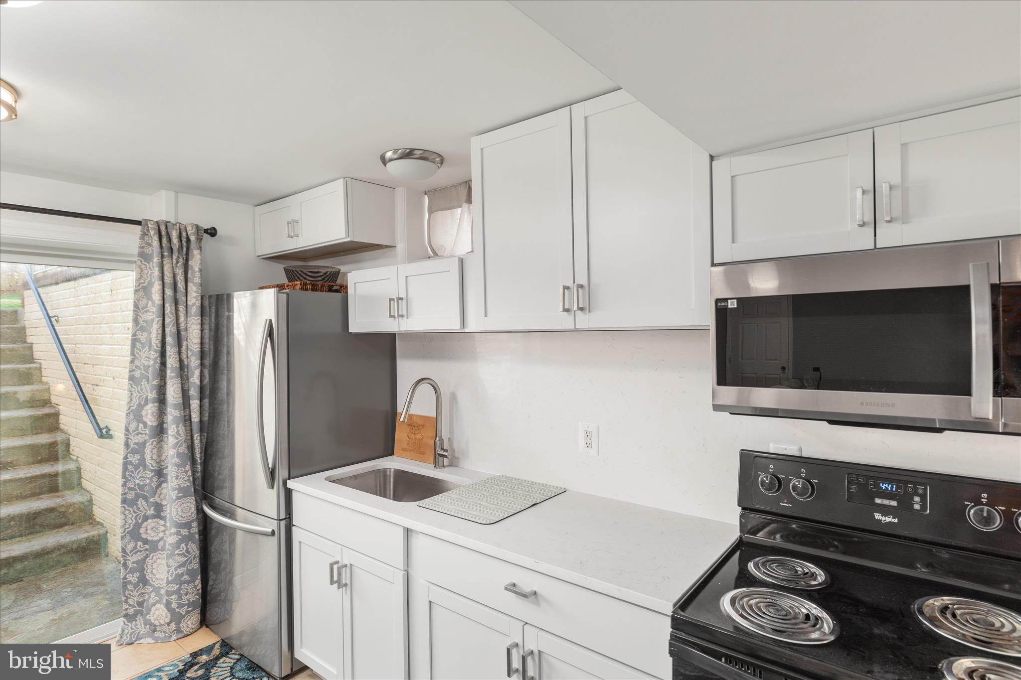 HAPPY CREEK KNOLLS - Residential