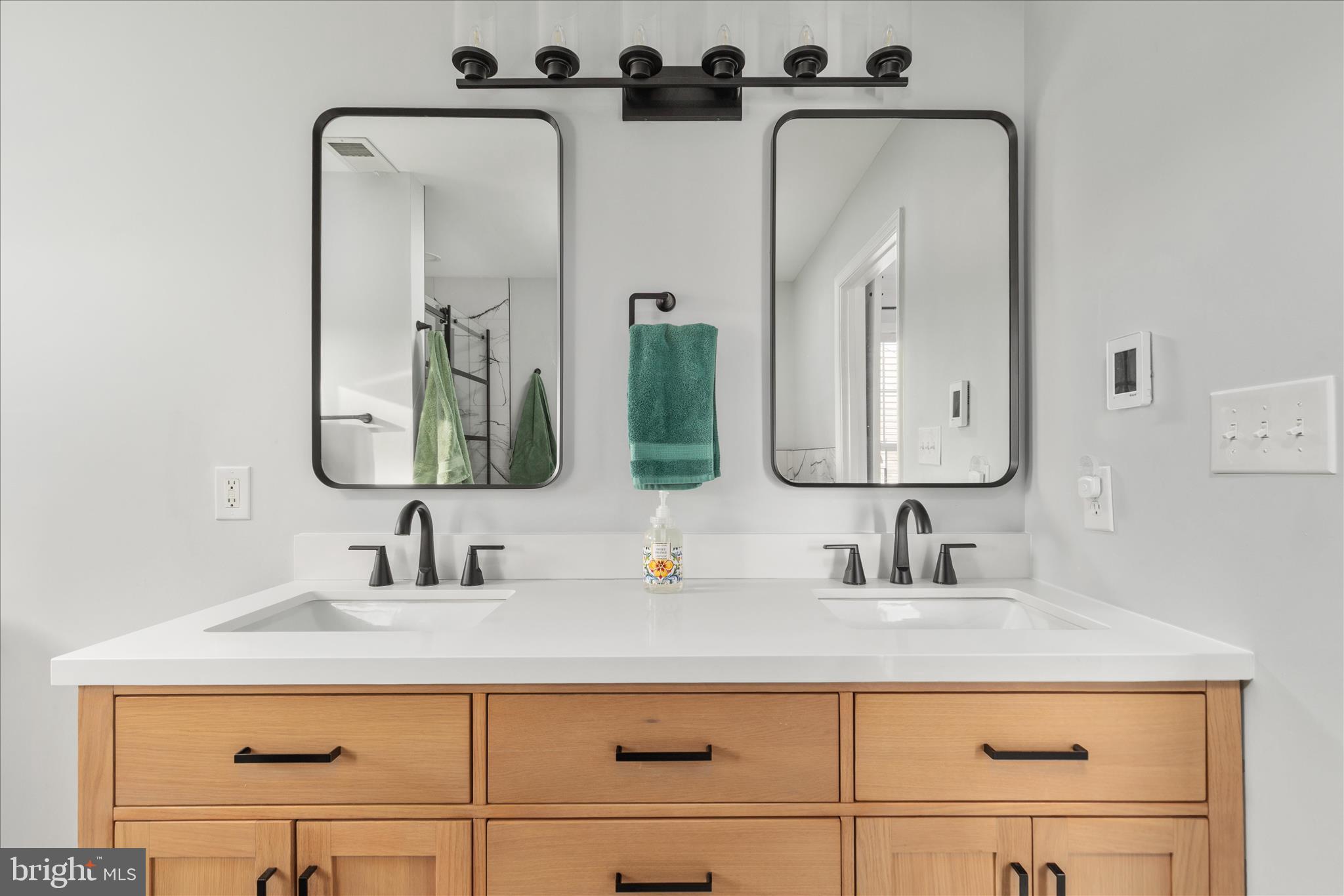 HAPPY CREEK KNOLLS - Residential