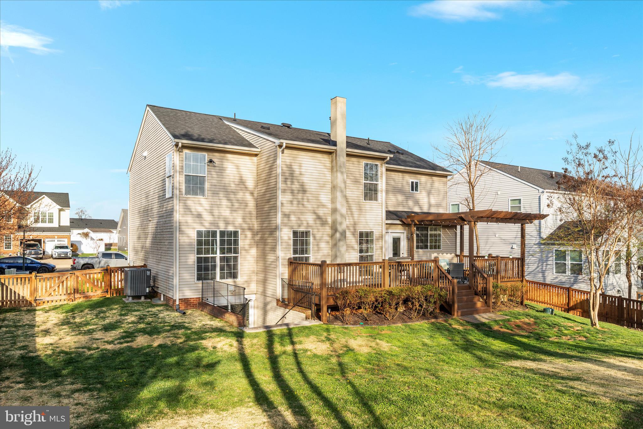 HAPPY CREEK KNOLLS - Residential